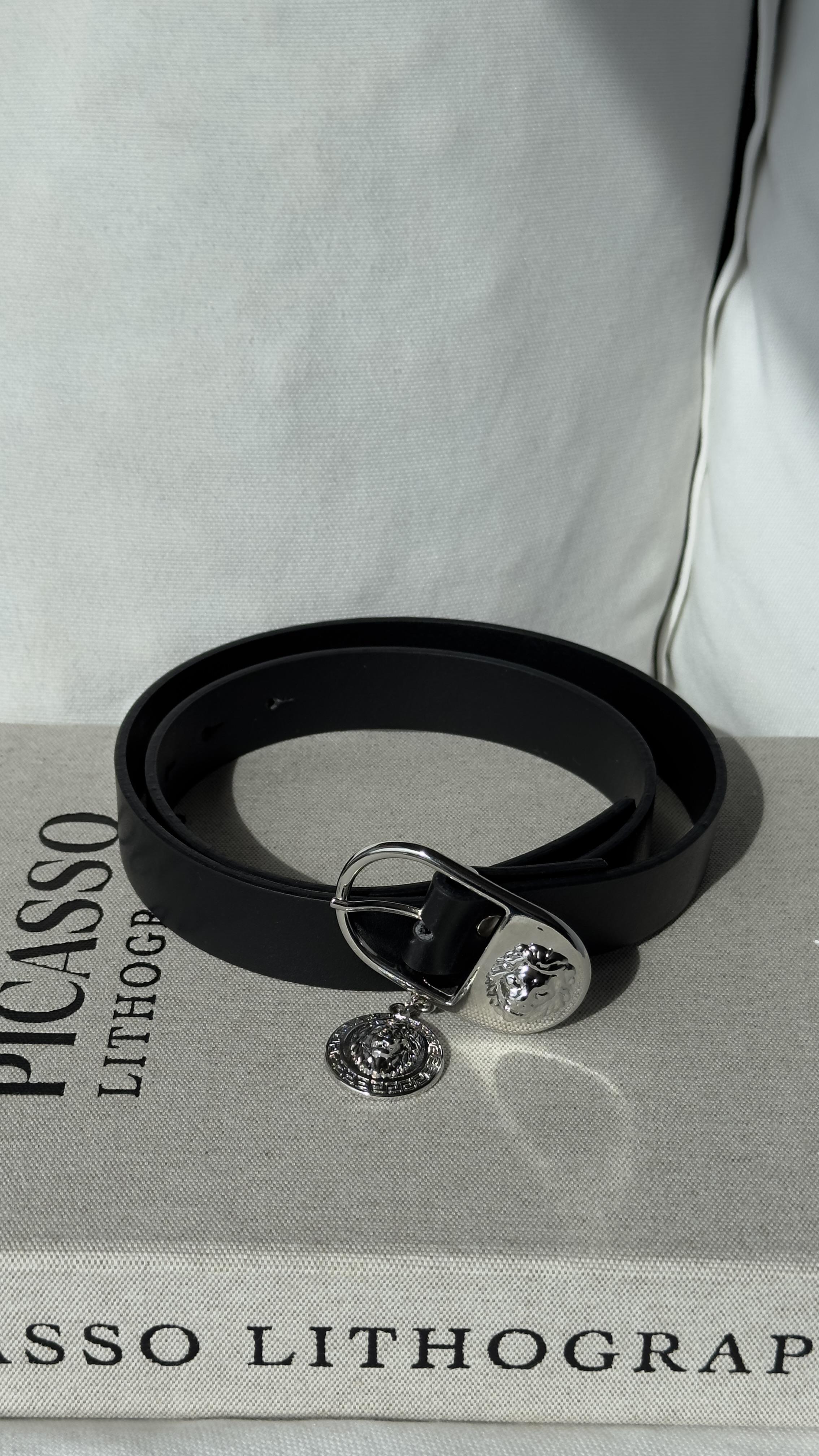 Siyah Silver Charmlı Kemer