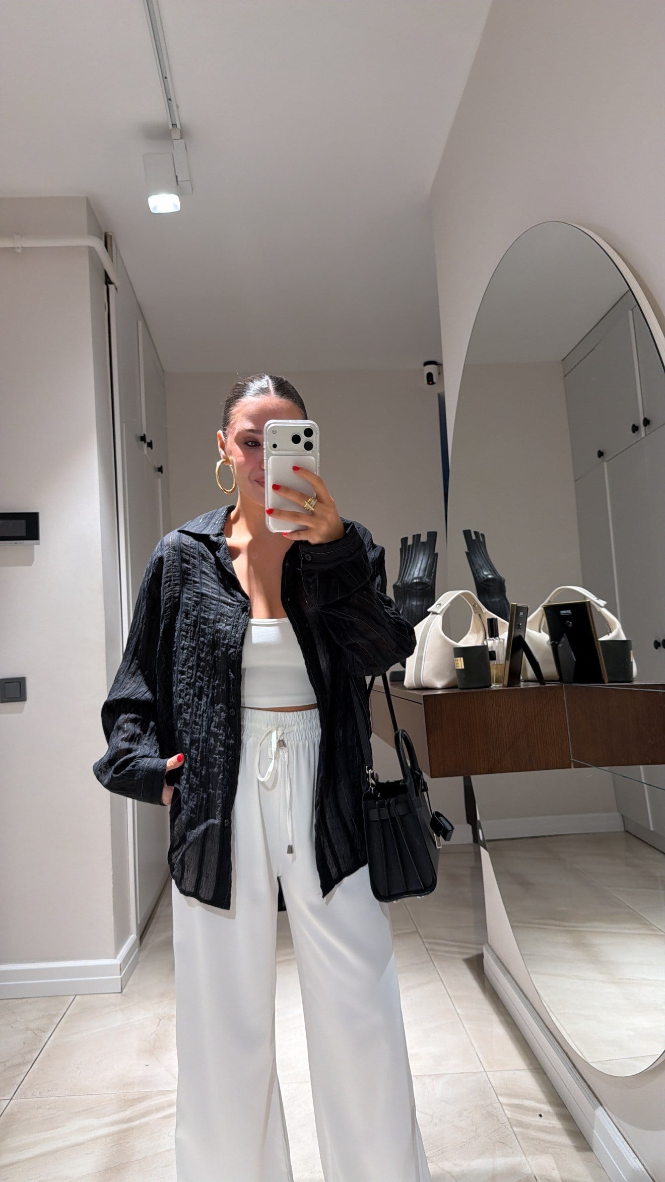 Siyah Sim Detaylı Oversize Gömlek