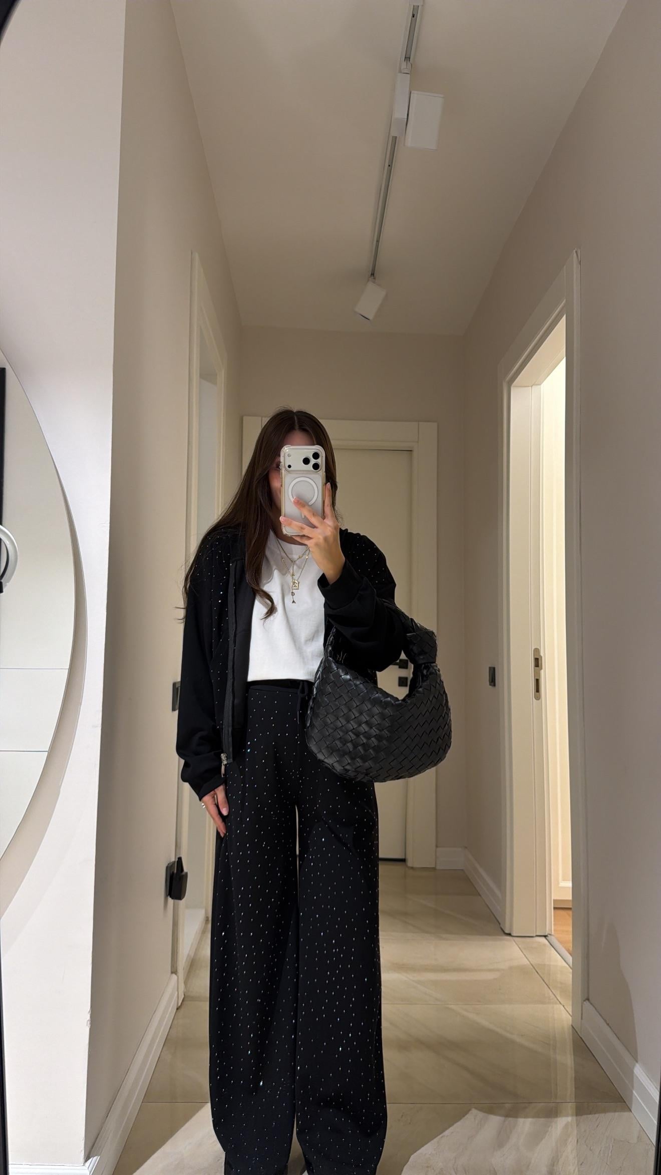 Siyah Taş Detaylı Kapüşonlu Modal Takım 