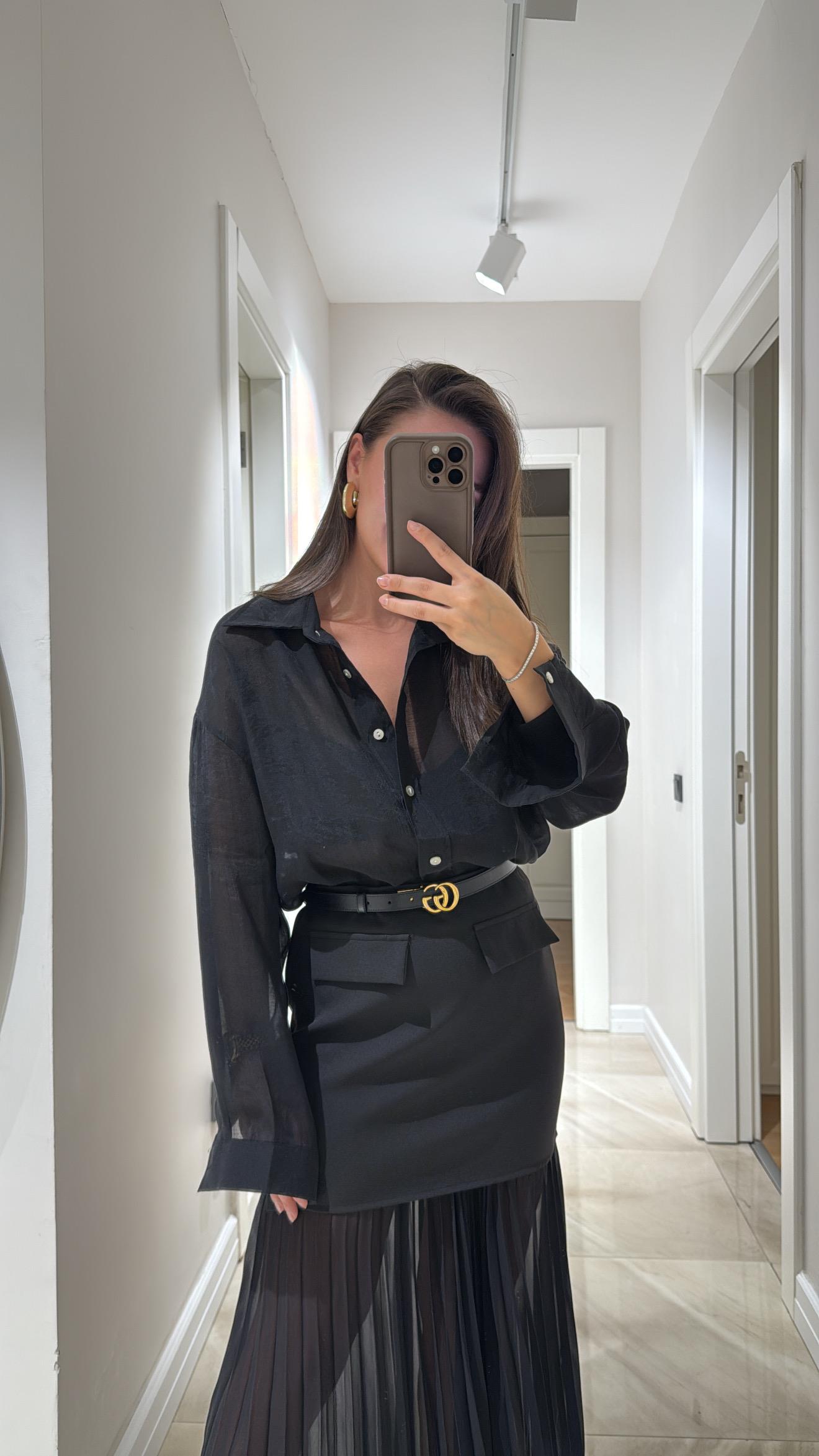 Siyah Transparan İpeksi Gömlek 