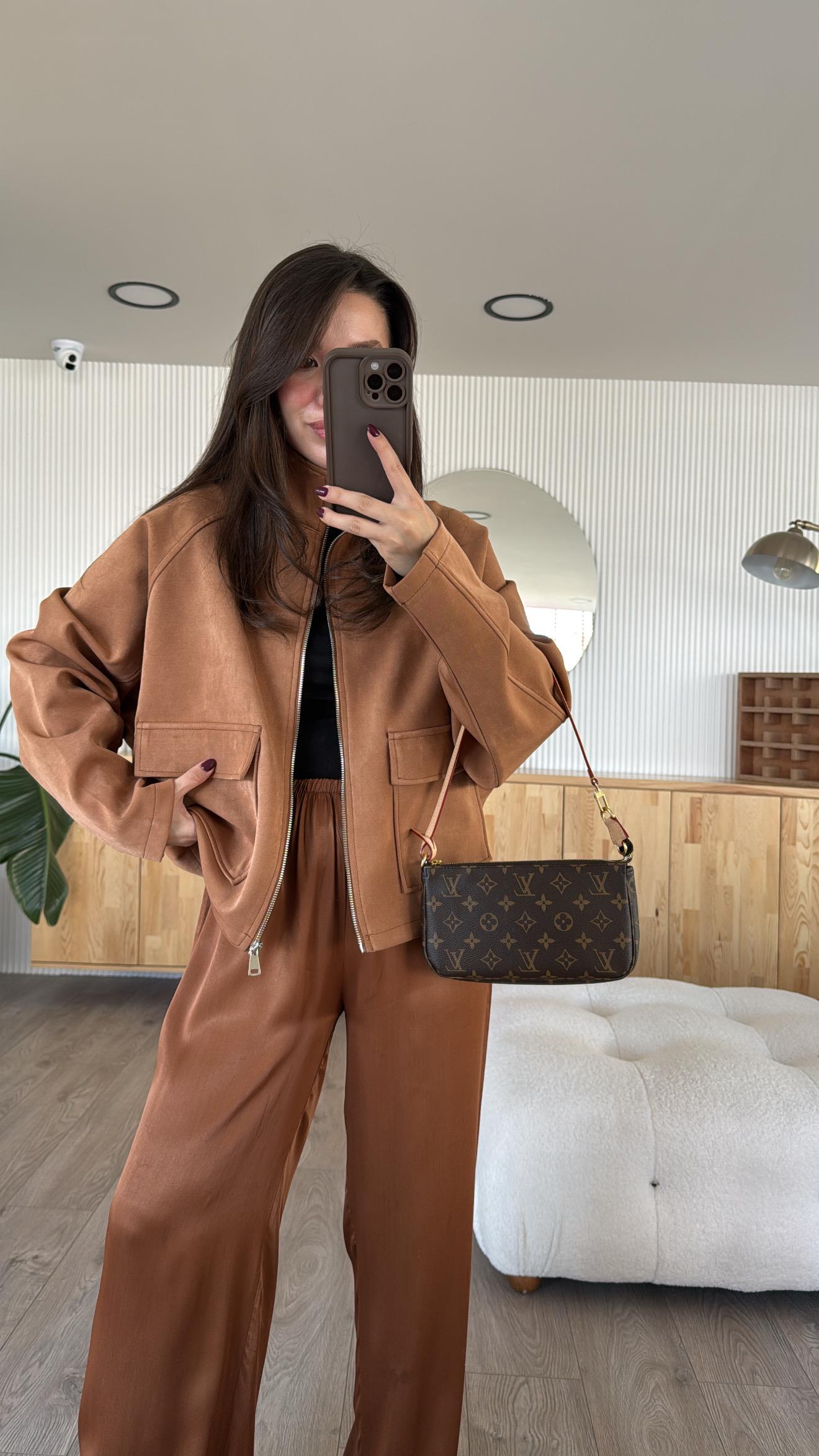 Tarçın Ön Cepli Fermuarlı Marka Model Nubuk Ceket 