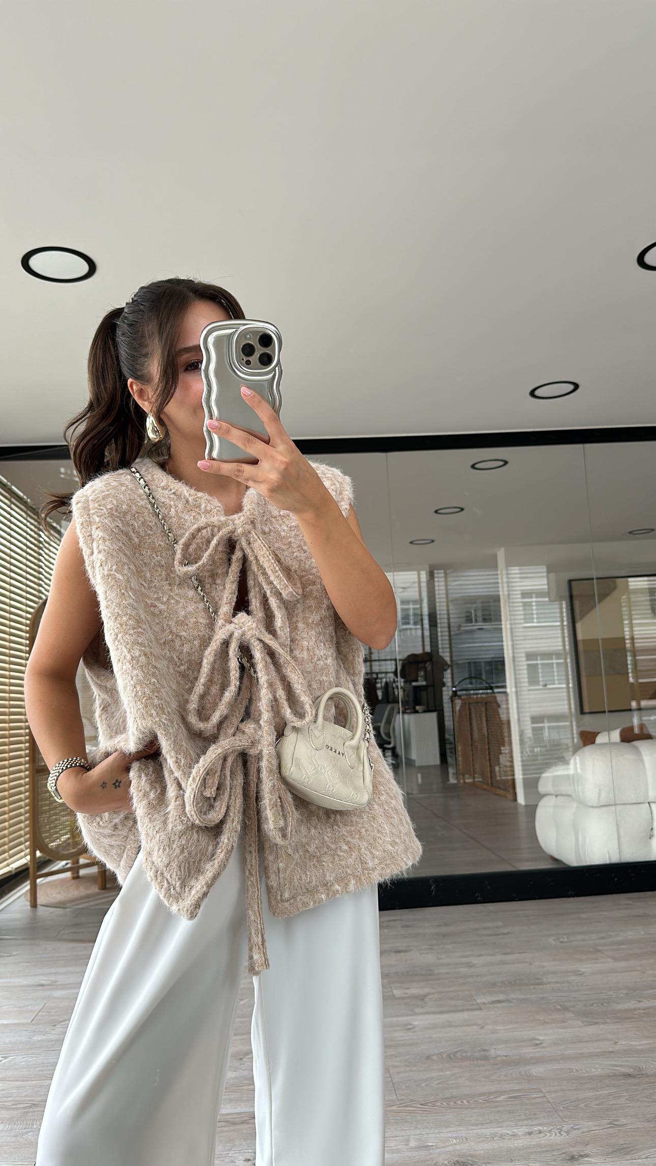 Taş Marka Model Ön Bağlamalı Sakallı Yelek