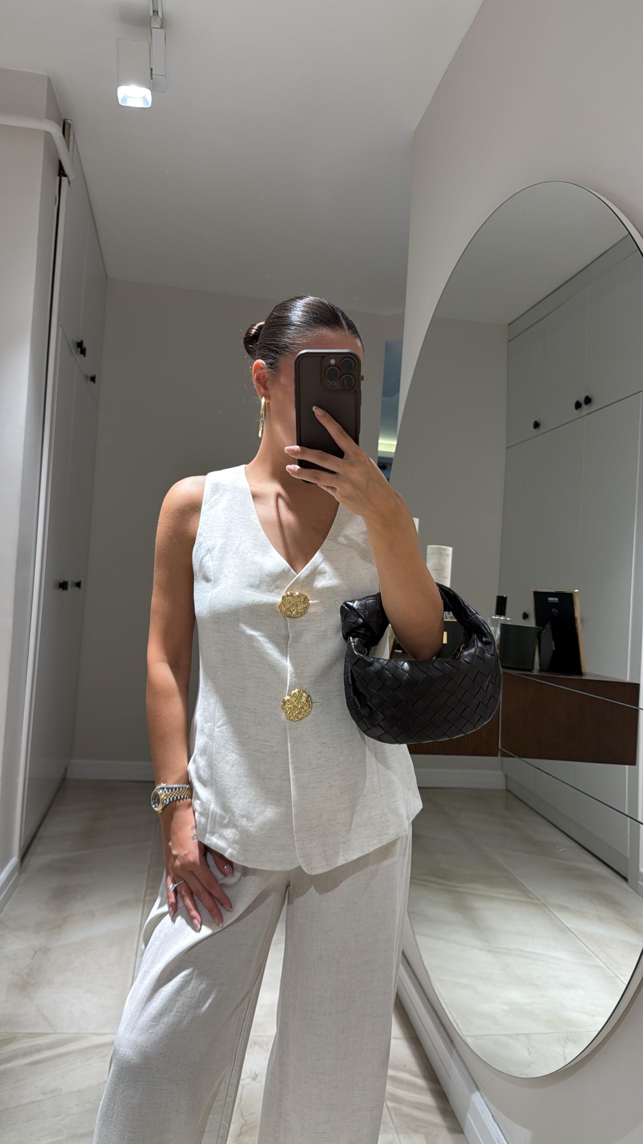 Taş Renk Büyük Gold Düğmeli Keten Yelek 