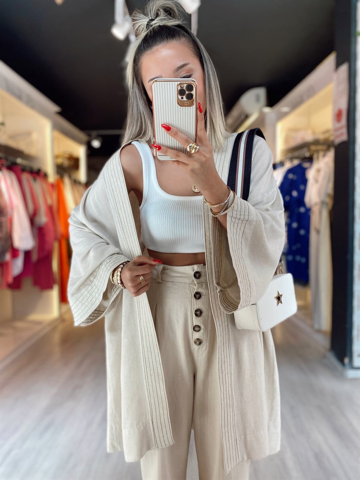 Taş Renk Dikiş Detaylı Kuşaklı Kısa Kimono