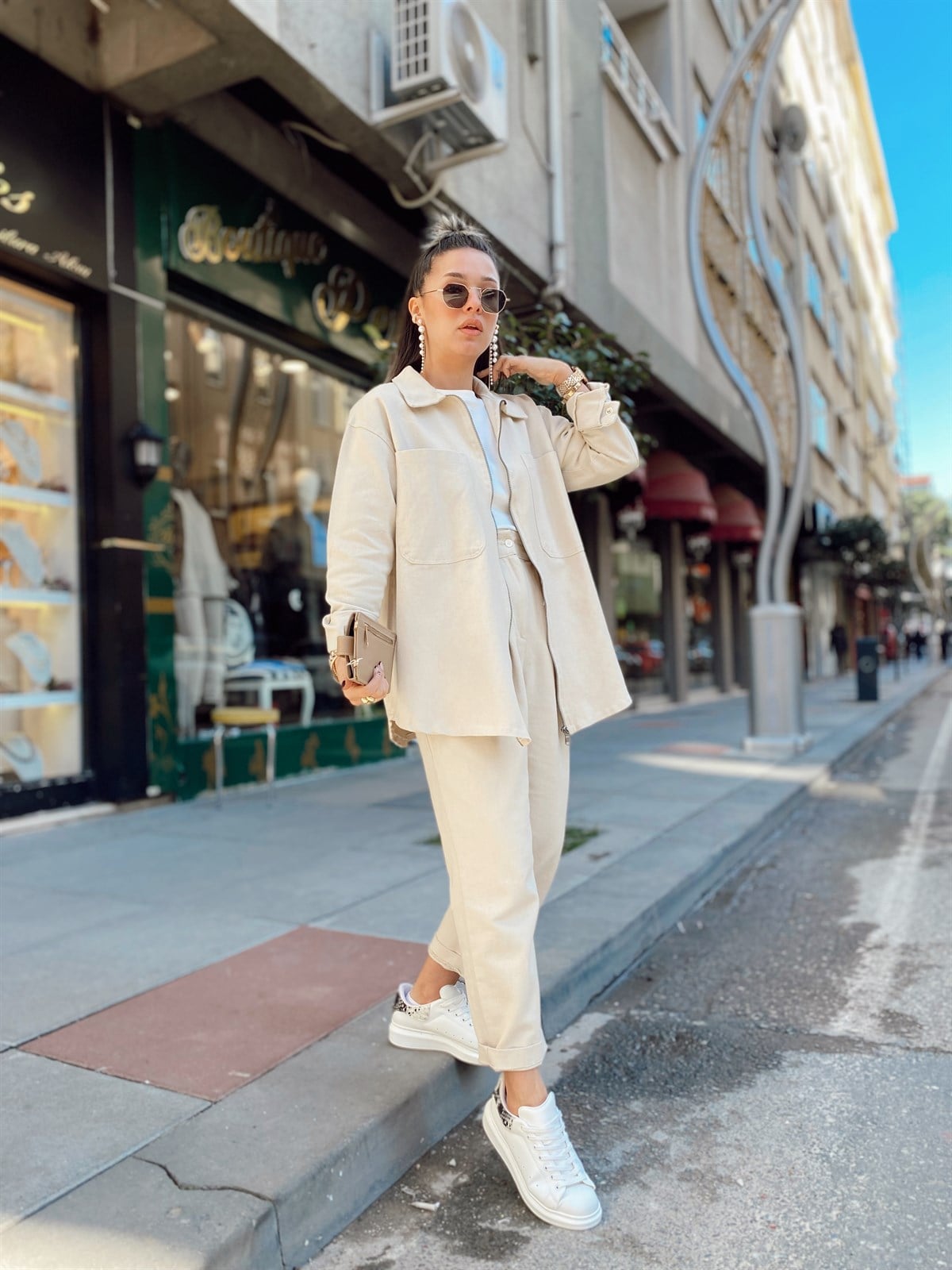 Taş Renk Fermuar Detaylı Ceket