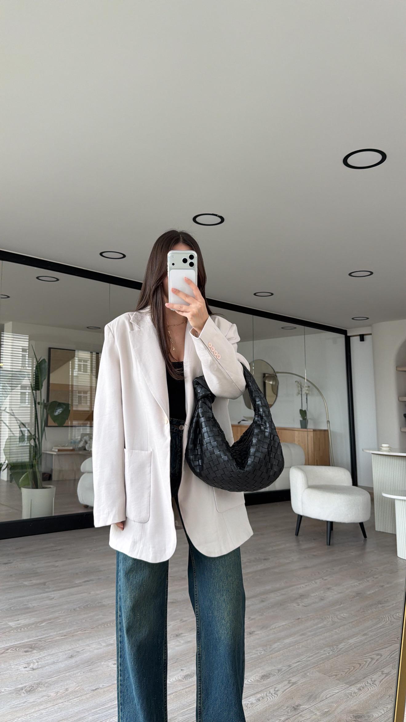 Taş Renk Krem Düğmeli Vatkalı Blazer Ceket