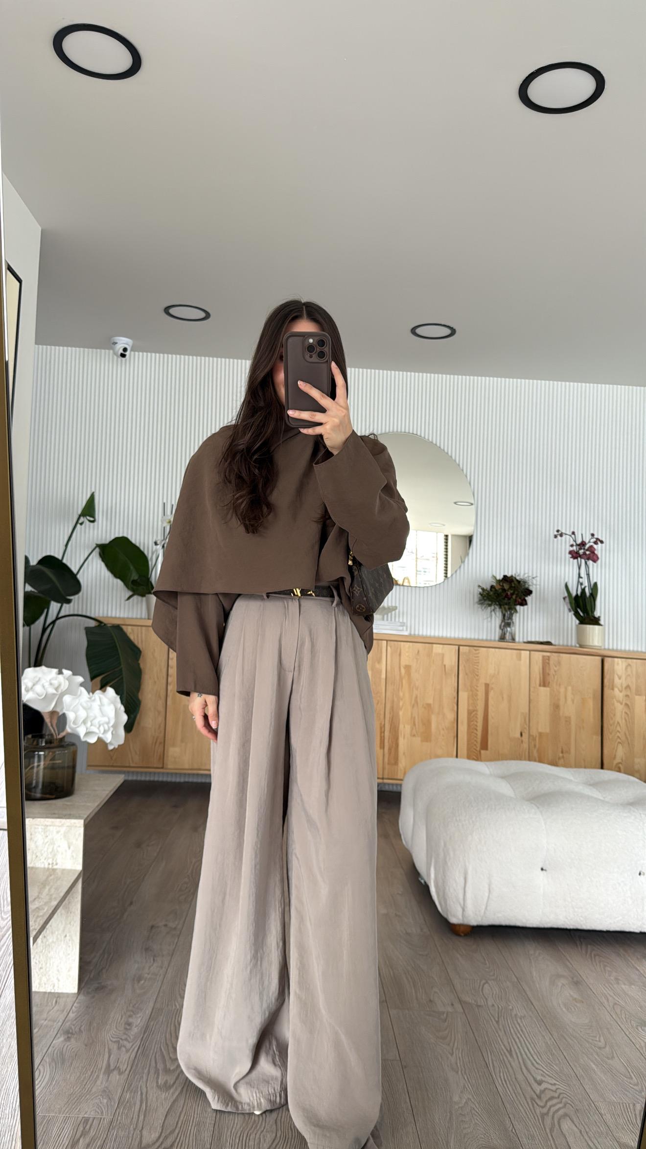 Vizon Uzun Pile Detaylı Bol Paça Pantolon