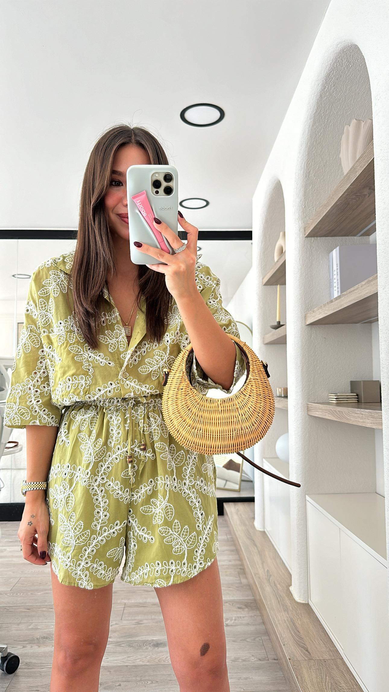 Yeşil Beyaz İşlemeli Brodeli Şort Takım