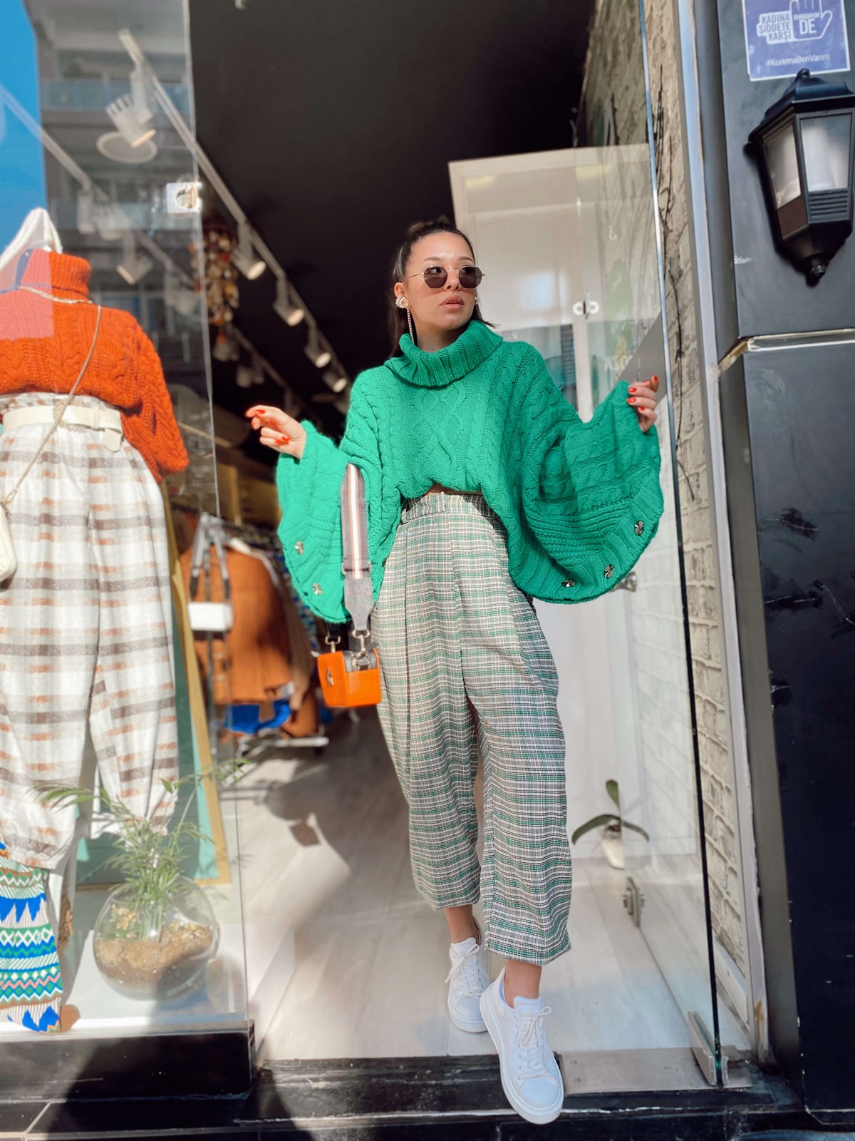 Yeşil Desenli Paça Lastikli Şalvar Pantolon