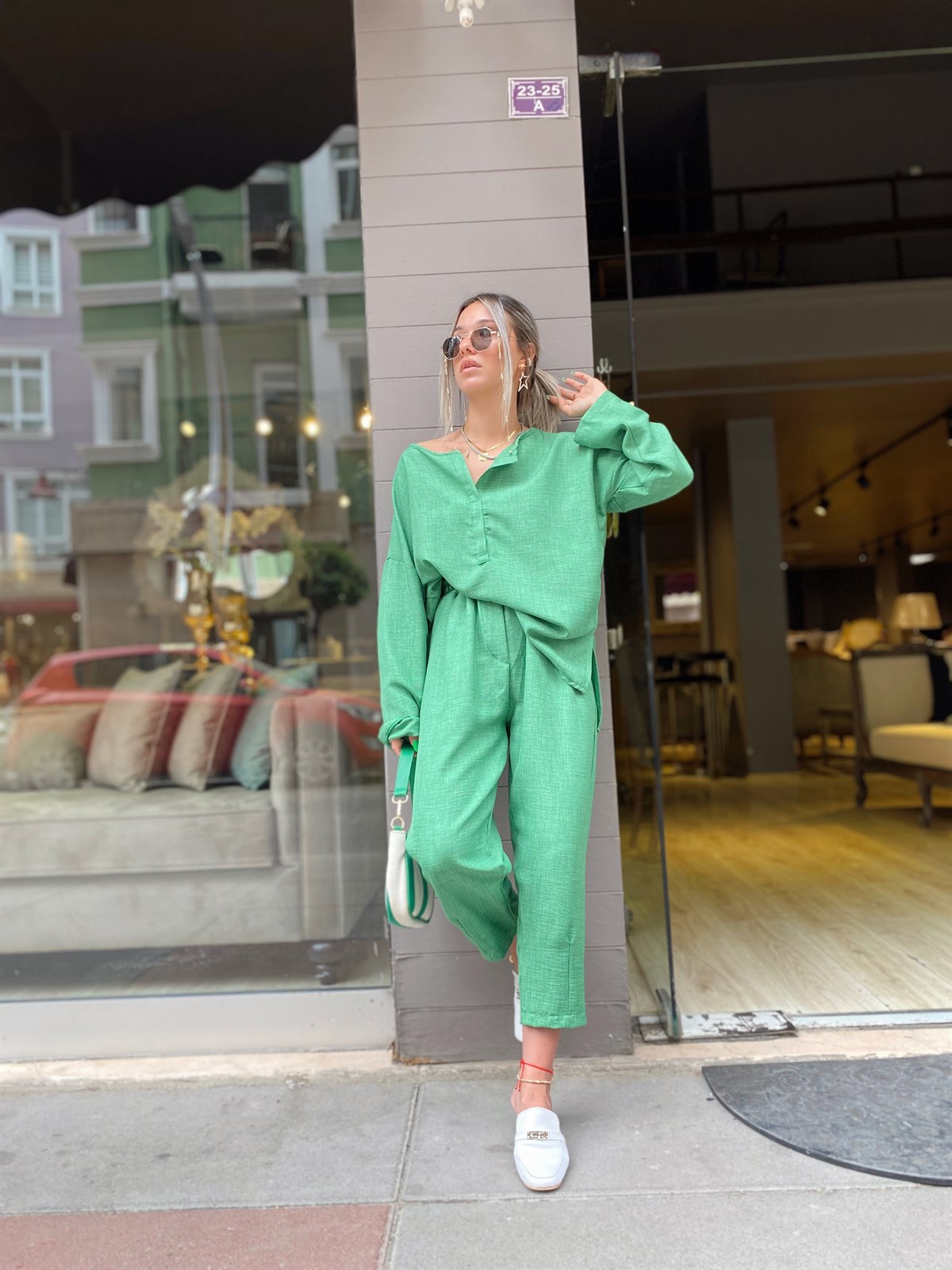 Yeşil Hakim Yaka Paça Pileli Takım 