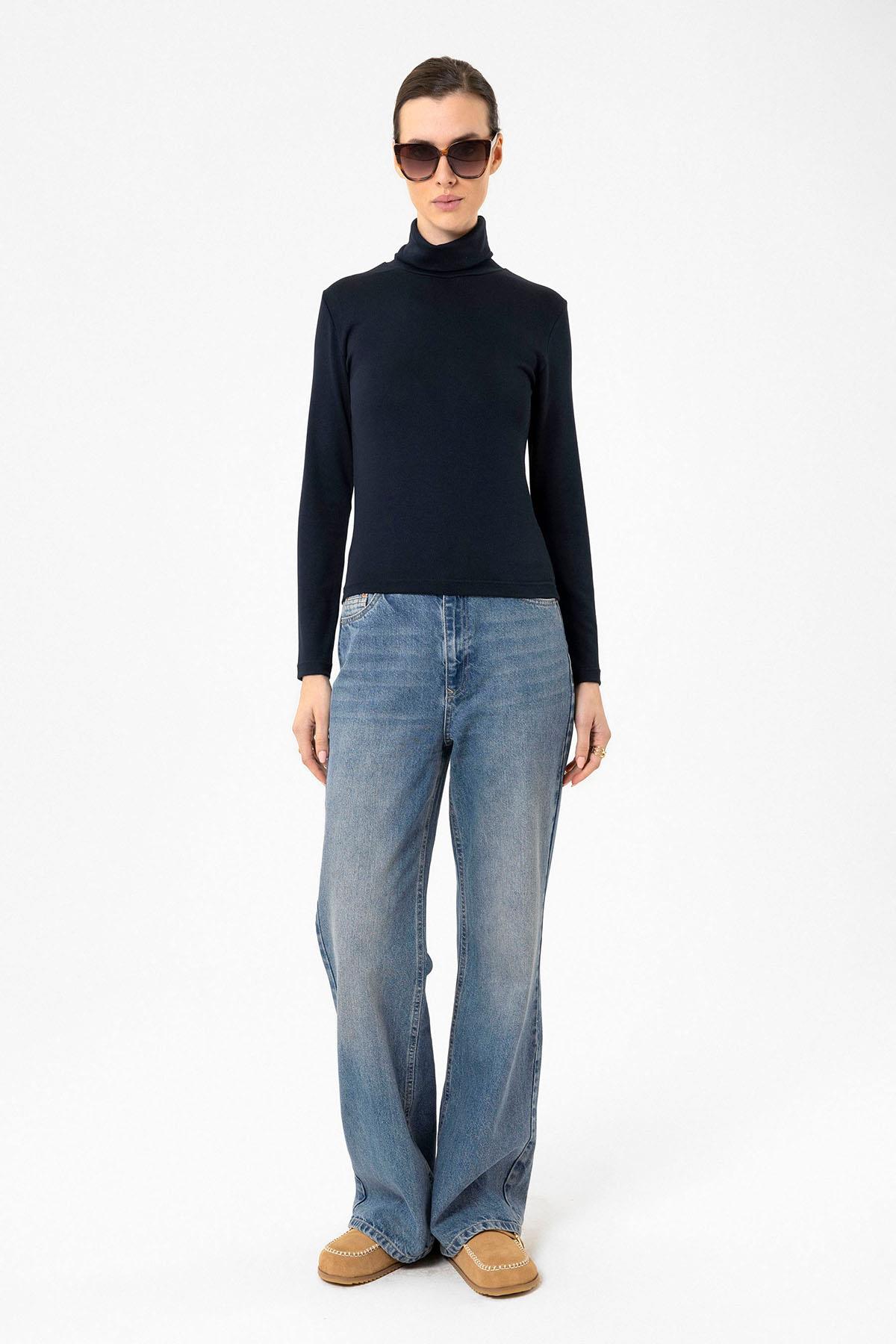 Antioch Lacivert Kadın Boğazlı Triko Kazak