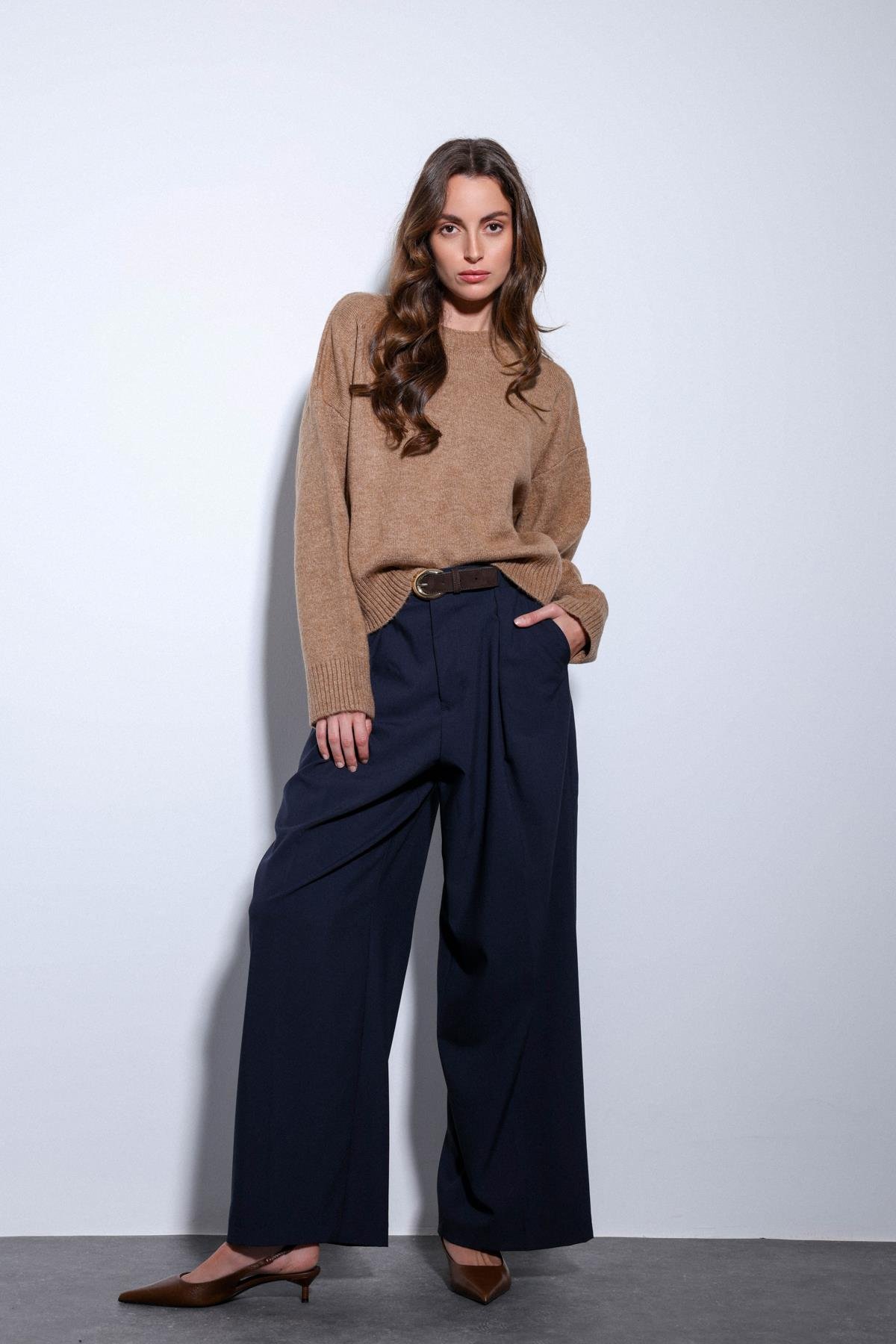 Antioch Lacivert Pileli Geniş Kadın Pantolon