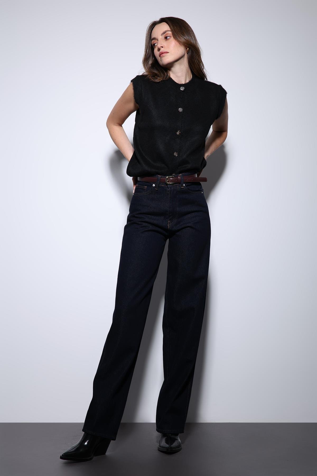 Antioch Siyah Dokulu Kadın Triko Yelek