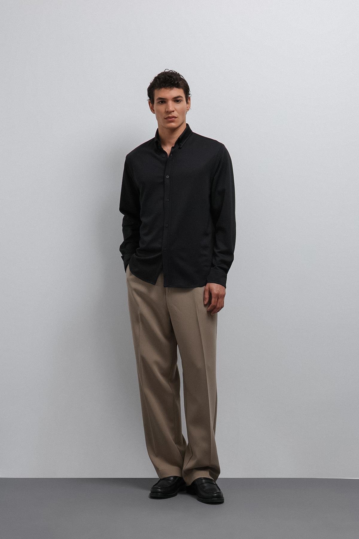 Antioch Siyah Düğmeli Yaka Relax Fit Erkek Gömlek