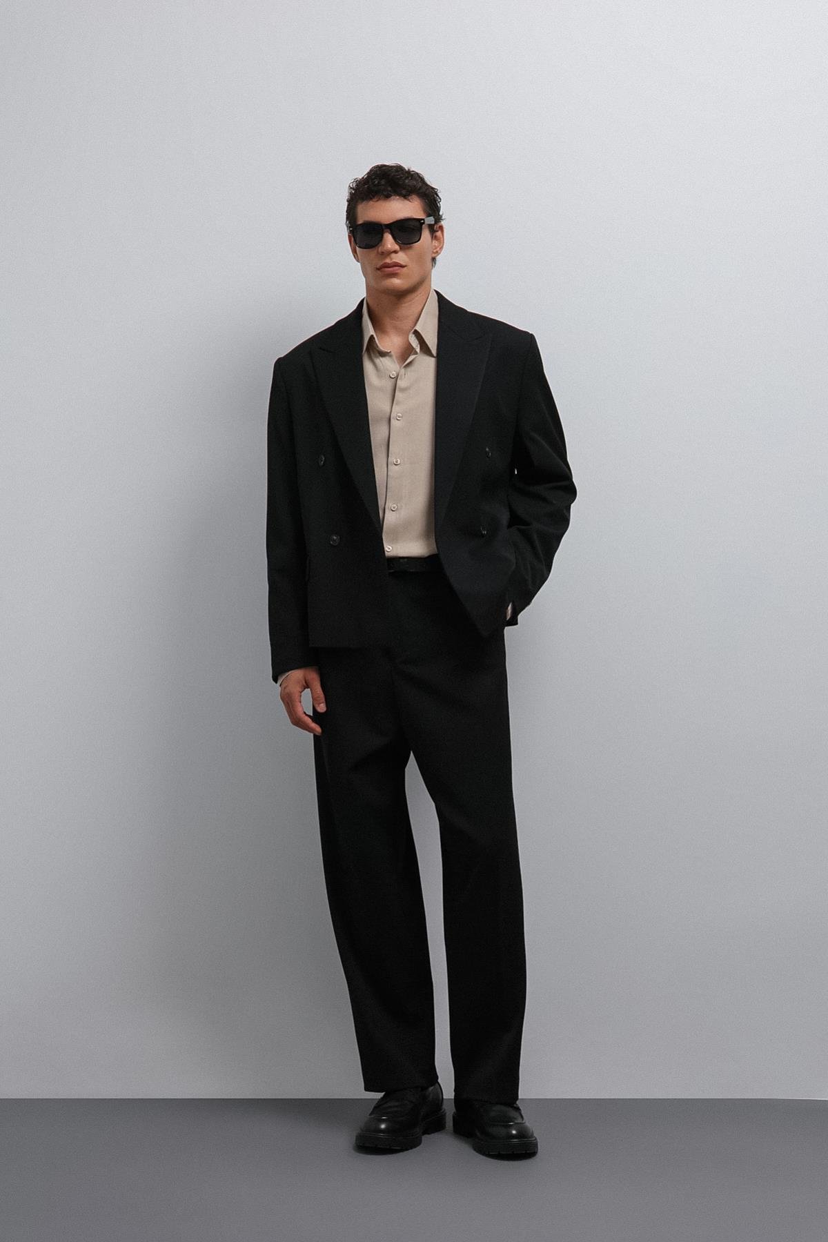 Antioch Siyah Kruvaze Relax Crop Fit Blazer Ceket