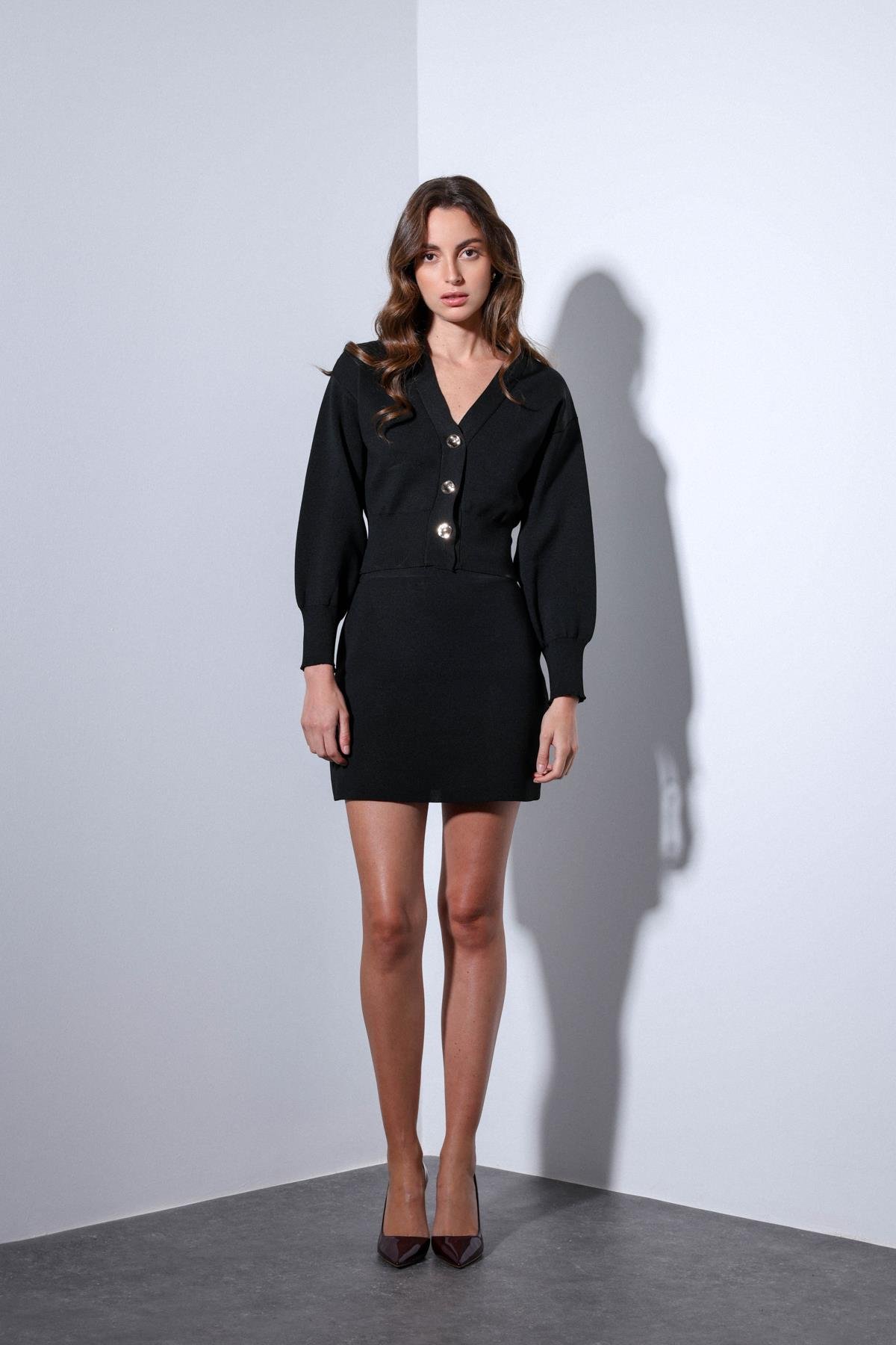 Antioch Siyah Metal Düğme Kadın Triko Hırka