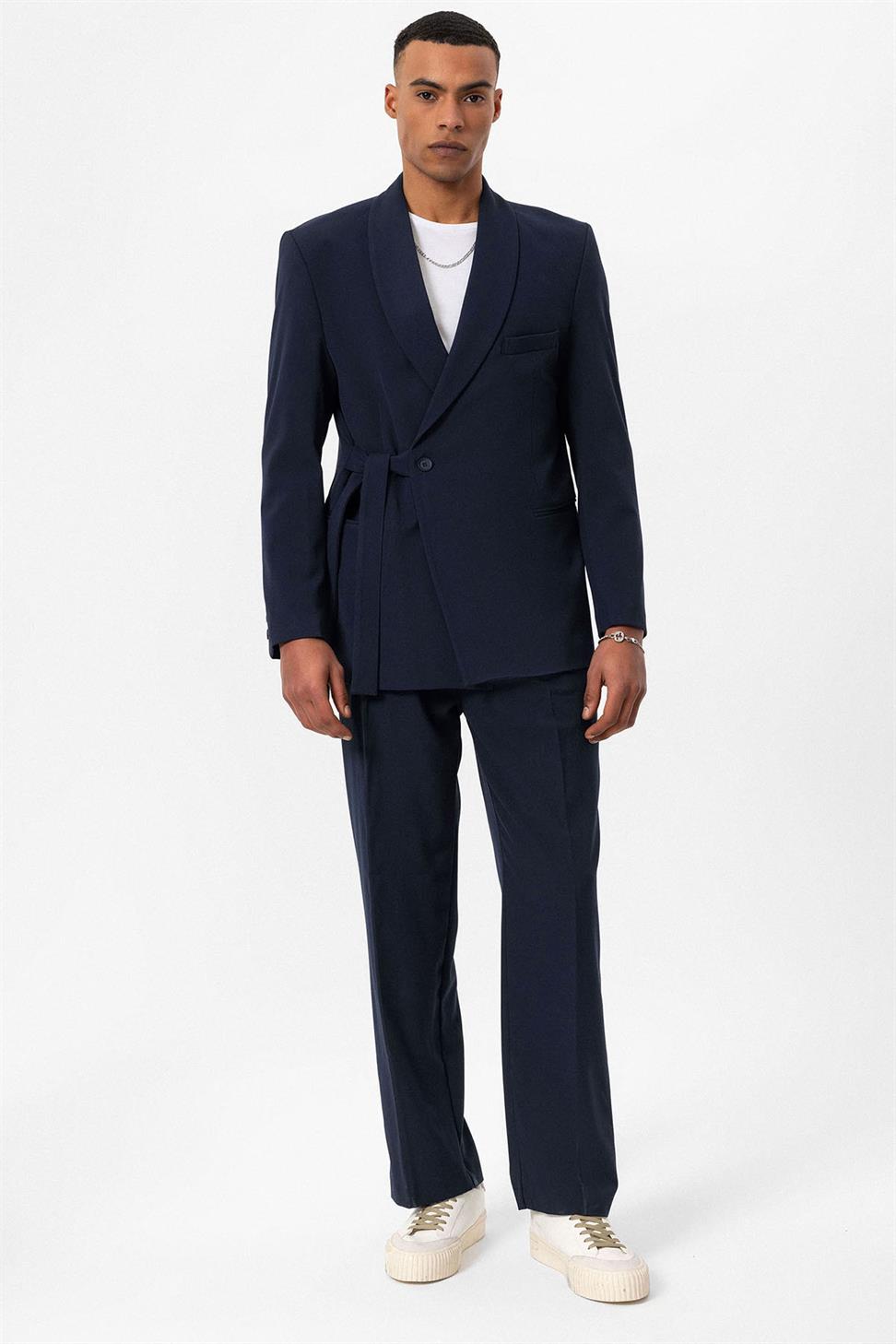 مزدوجة الصدر إغلاق مربوط سترة الرجال السترة