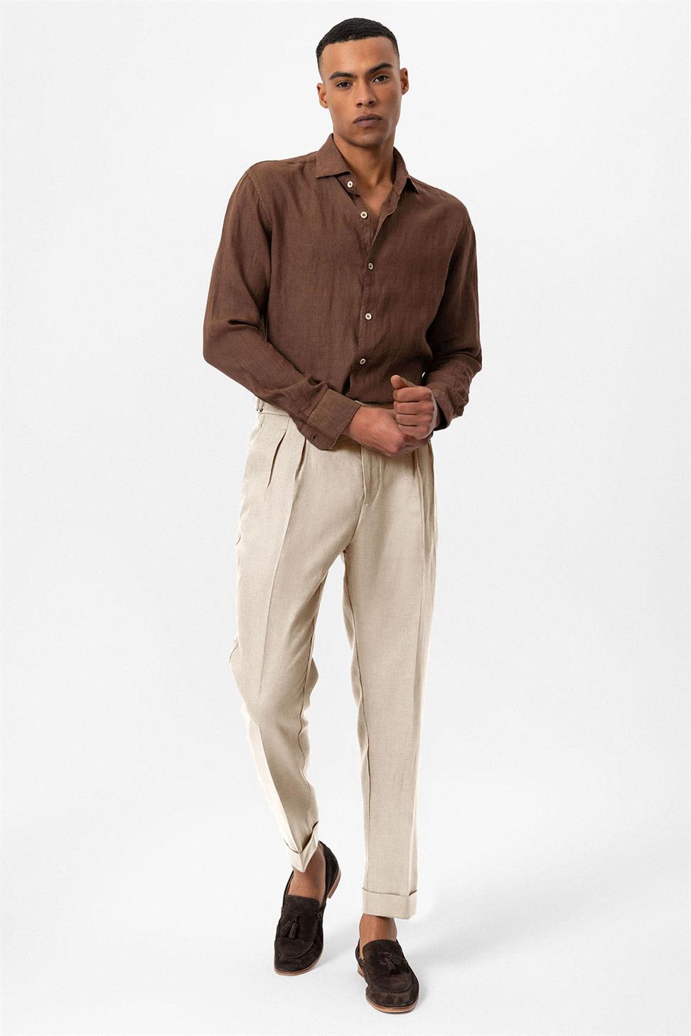 بنطلون رجالي عالي الخصر مطوي من الكتان بنسبة 100%