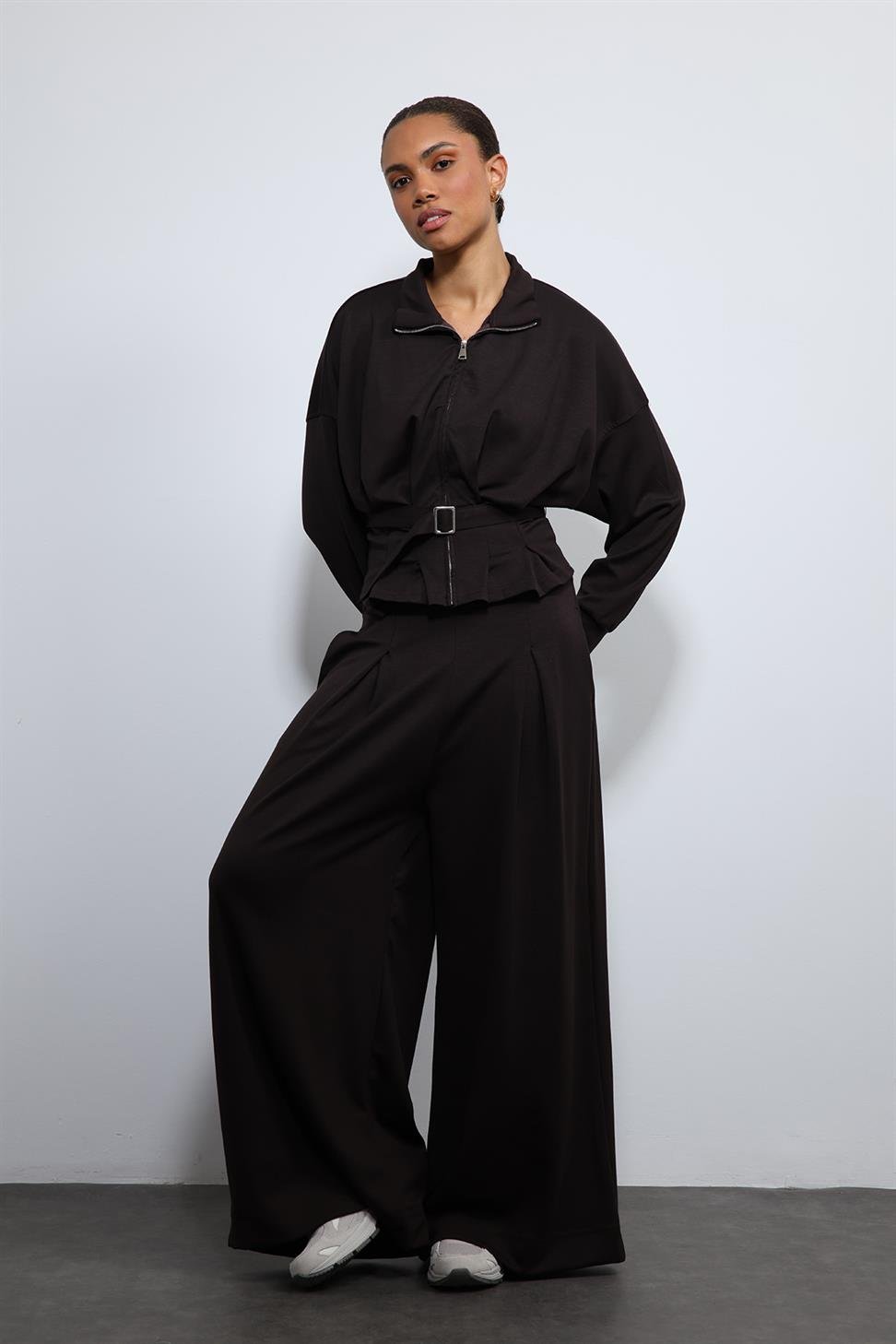 Antioch Acı Kahve Bel Kemerli Geniş Paça Pantolonlu Takım