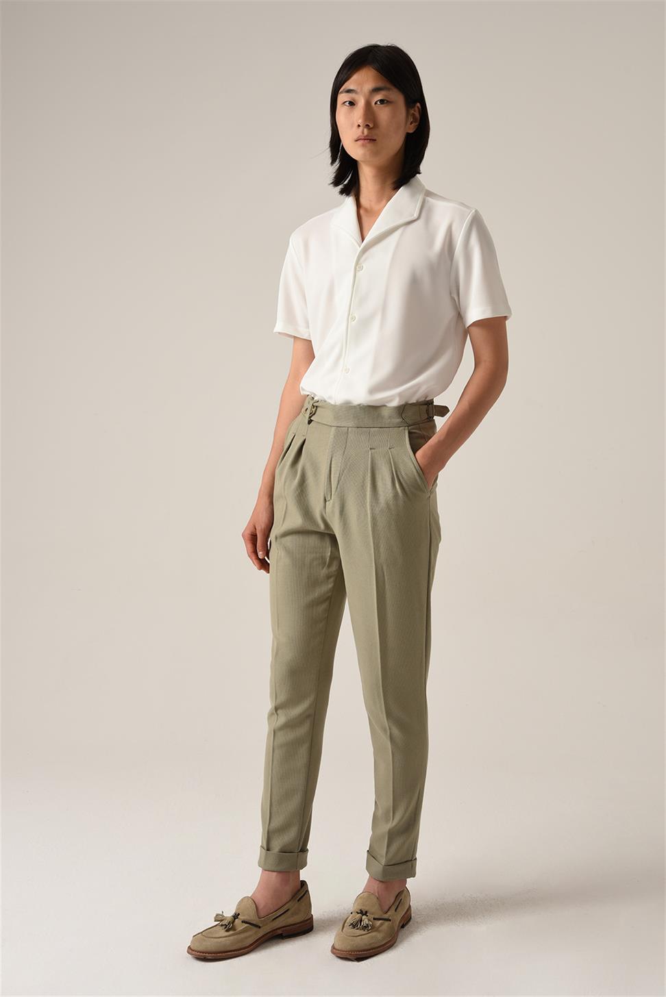 Antioch Açık Haki Yüksek Bel (Boyfriend) Yandan Tokalı Kemer Detaylı Pileli Kumaş Pantolon