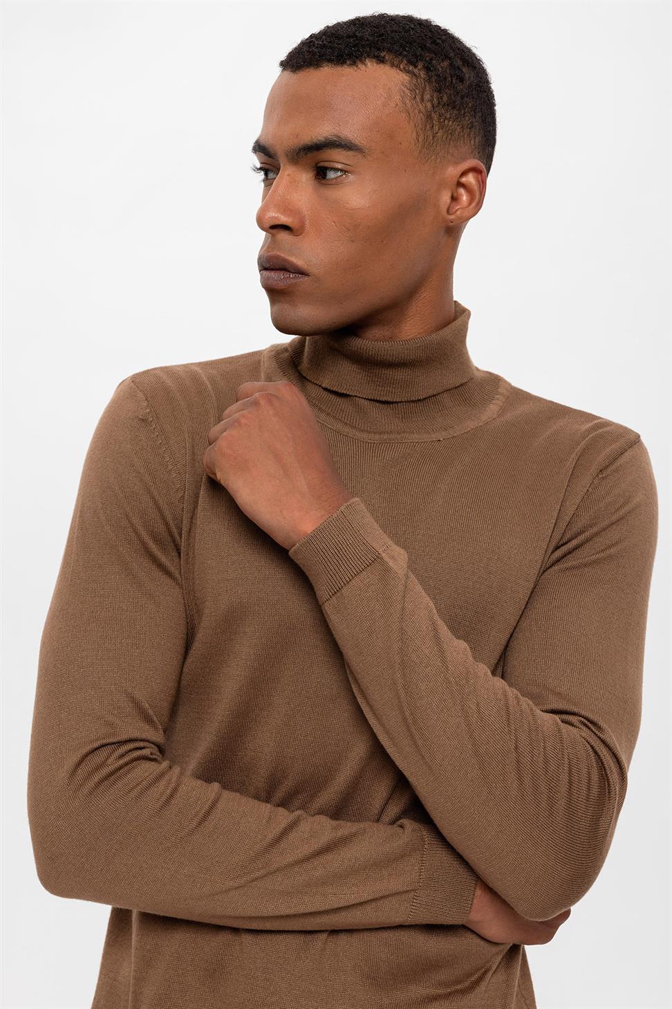 ملابس تريكو رجالية كاملة السلحفاة