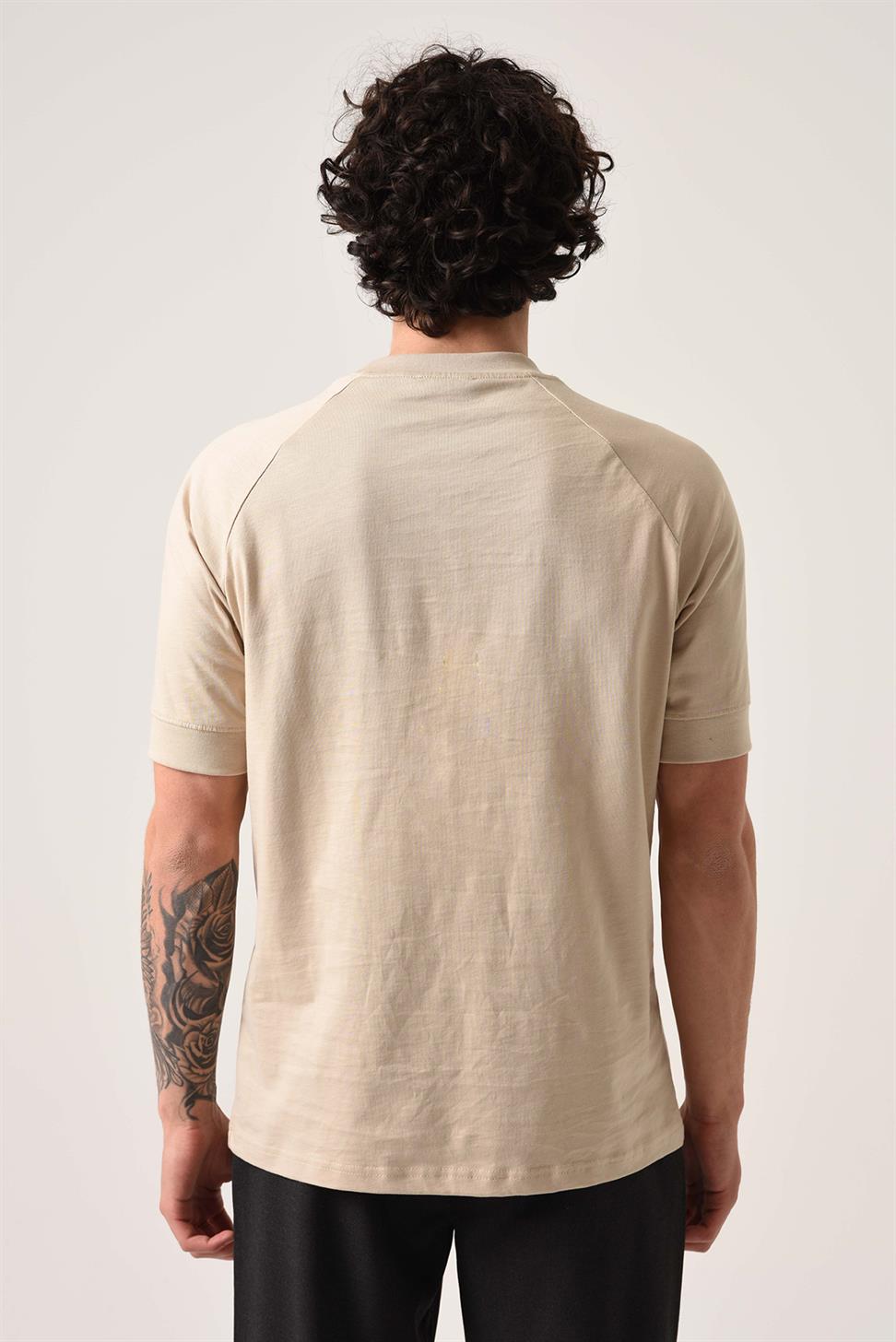 تي شيرت أنطاكية كبير الحجم مطبوع