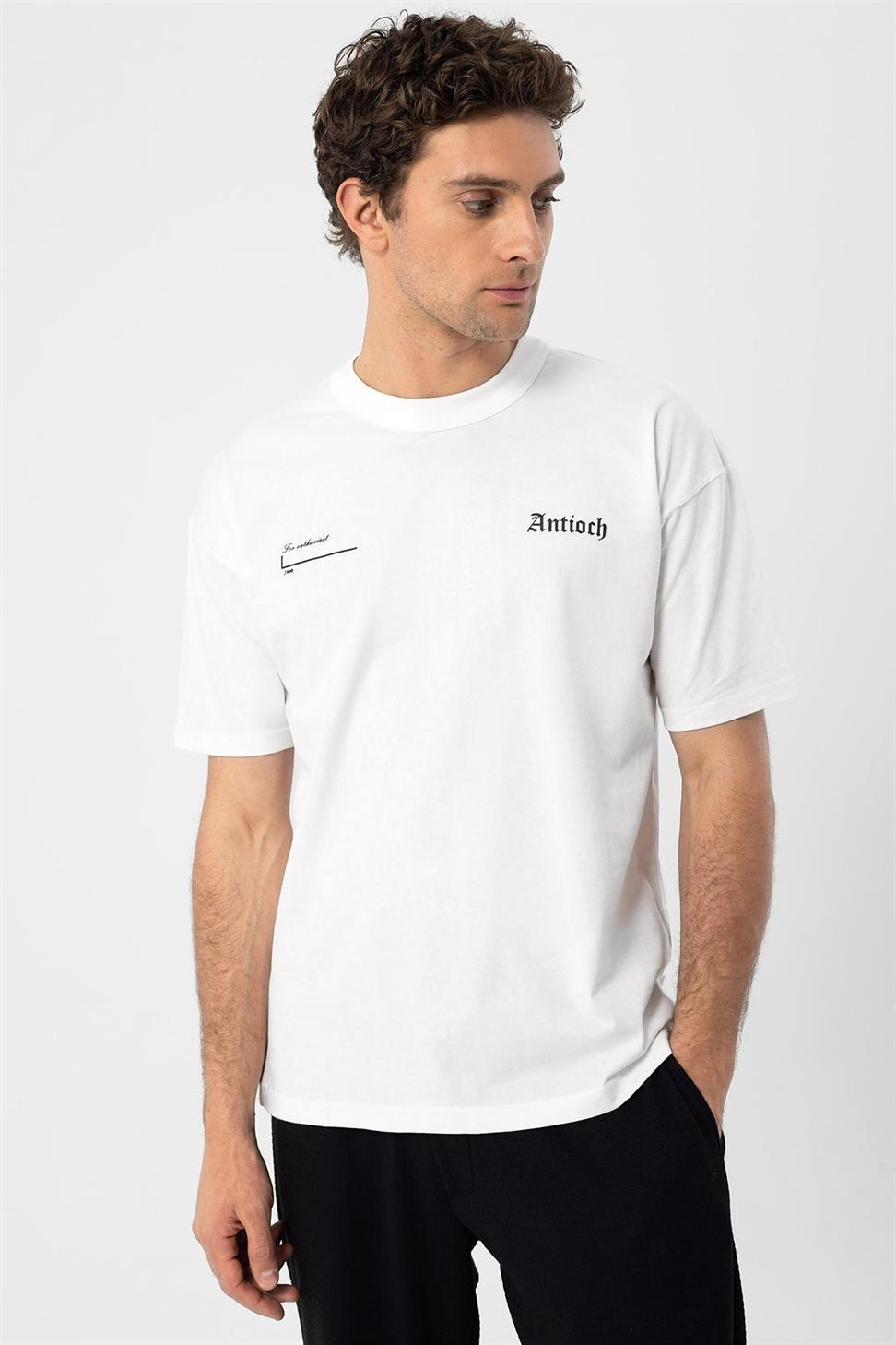 تي شيرت أنطاكية مطبوع بقصة ضيقة للرجال