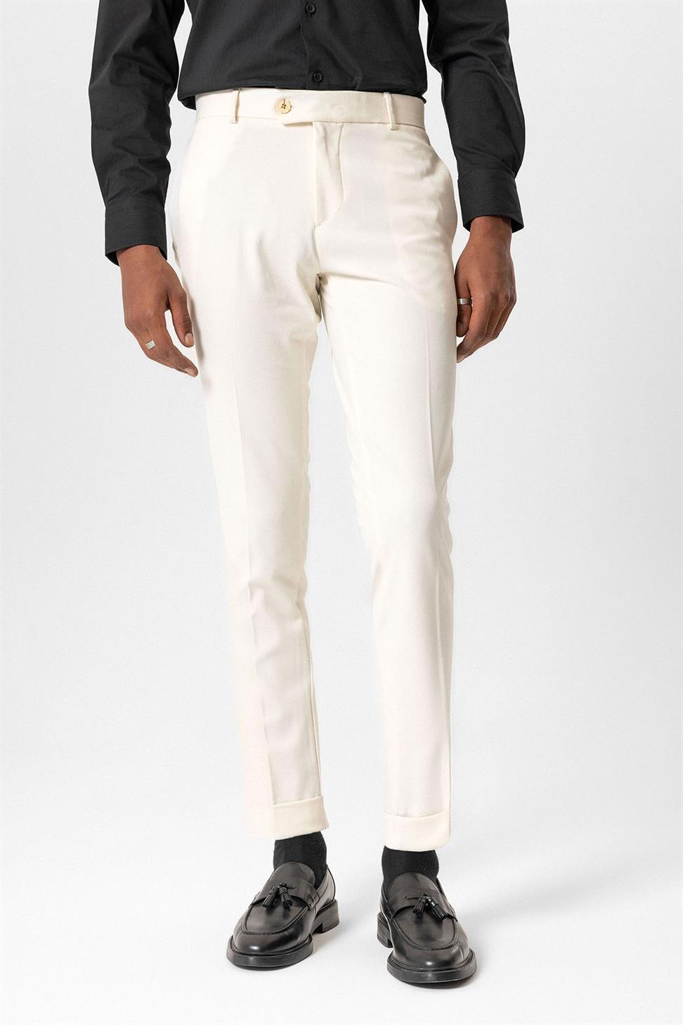 بنطال رجالي بقصة عادية بساقين