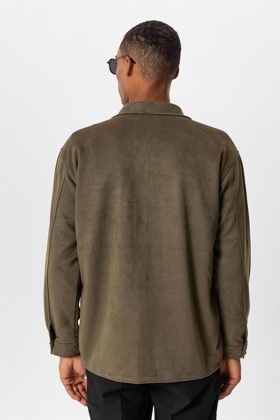 قميص رجالي من الجلد السويدي بقصة عادية مع أزرار معدنية