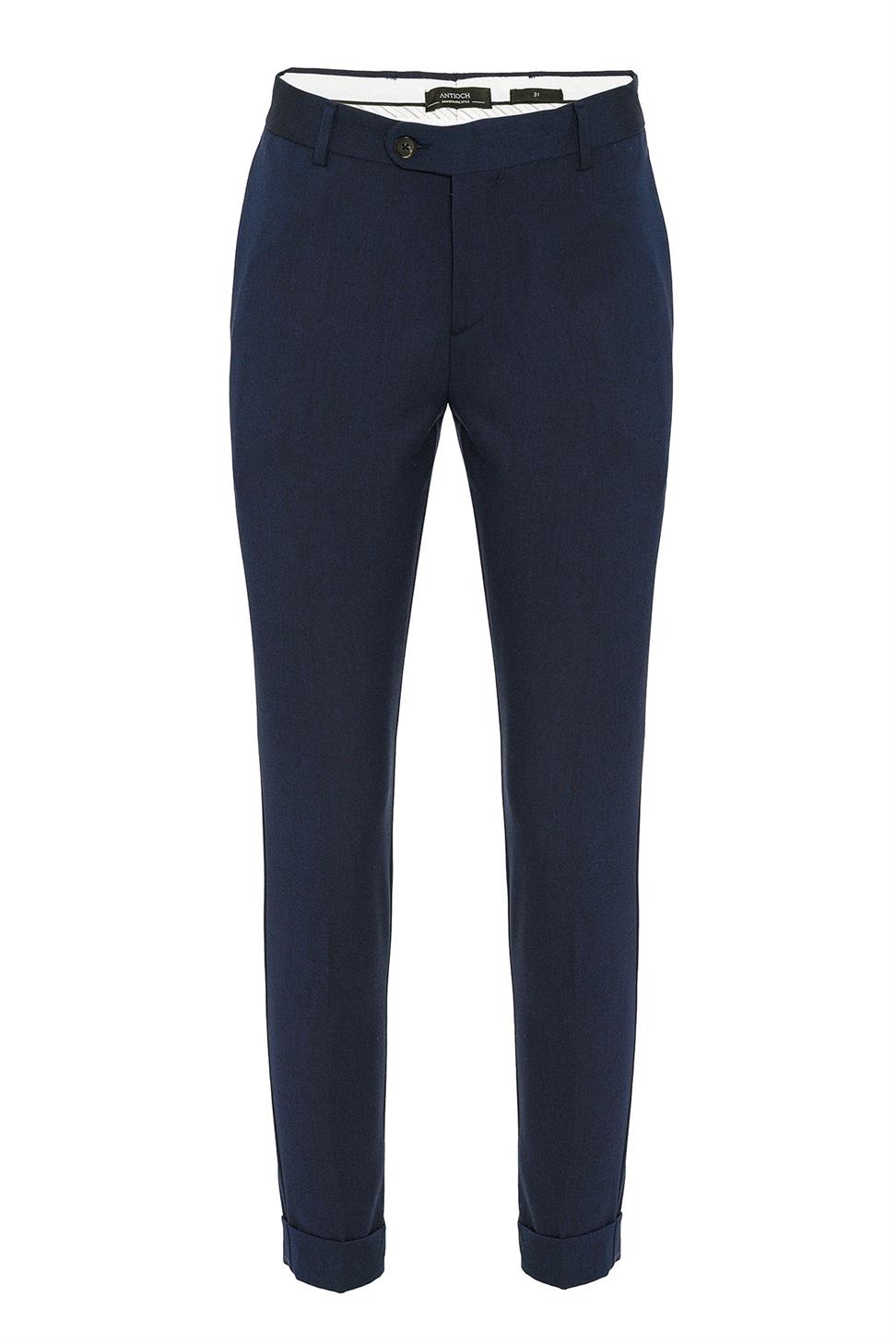 بنطال رجالي بقصة عادية بساقين