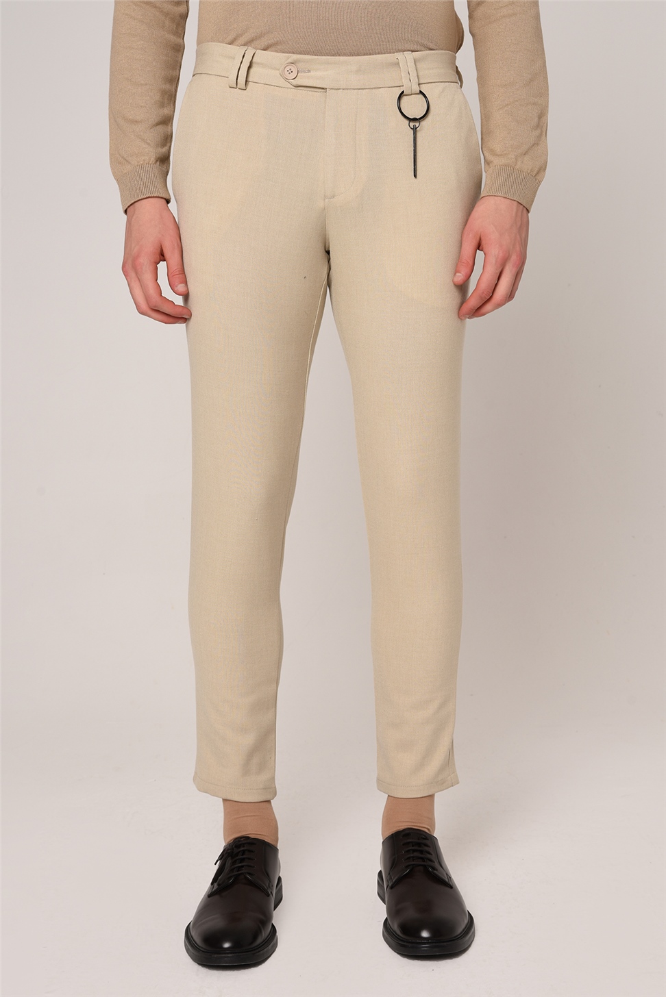 بنطال قطني بقصة ضيقة للرجال