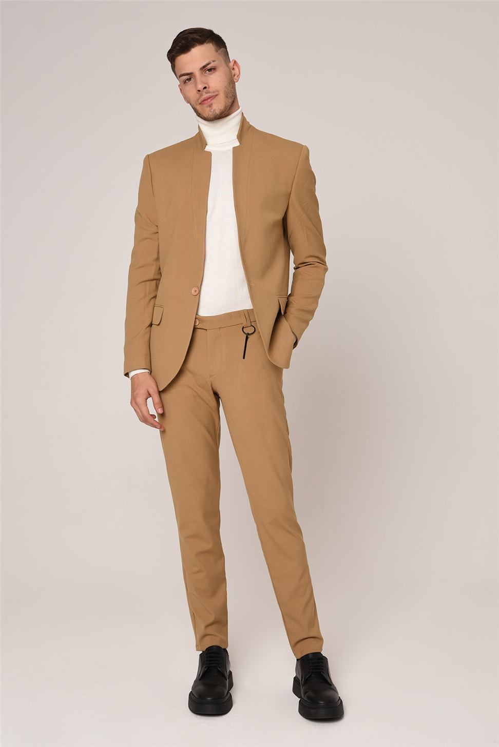 بنطال قطني بقصة ضيقة للرجال