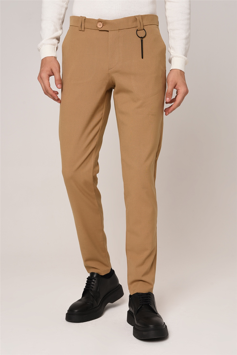 بنطال قطني بقصة ضيقة للرجال