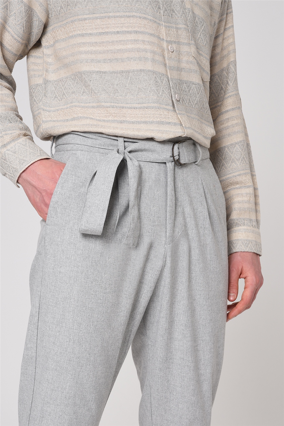 بنطال Boyfriend بحزام الخصر