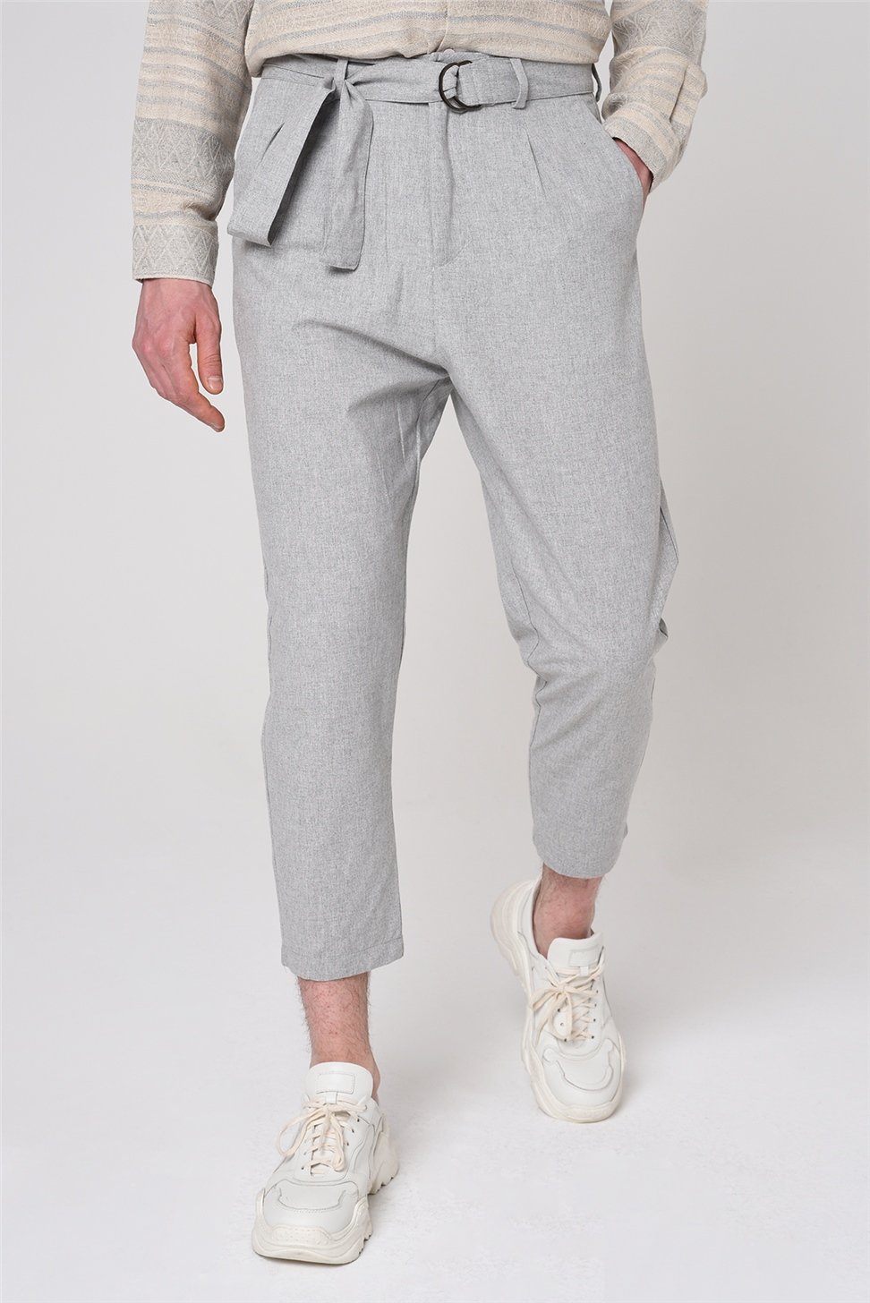 بنطال Boyfriend بحزام الخصر