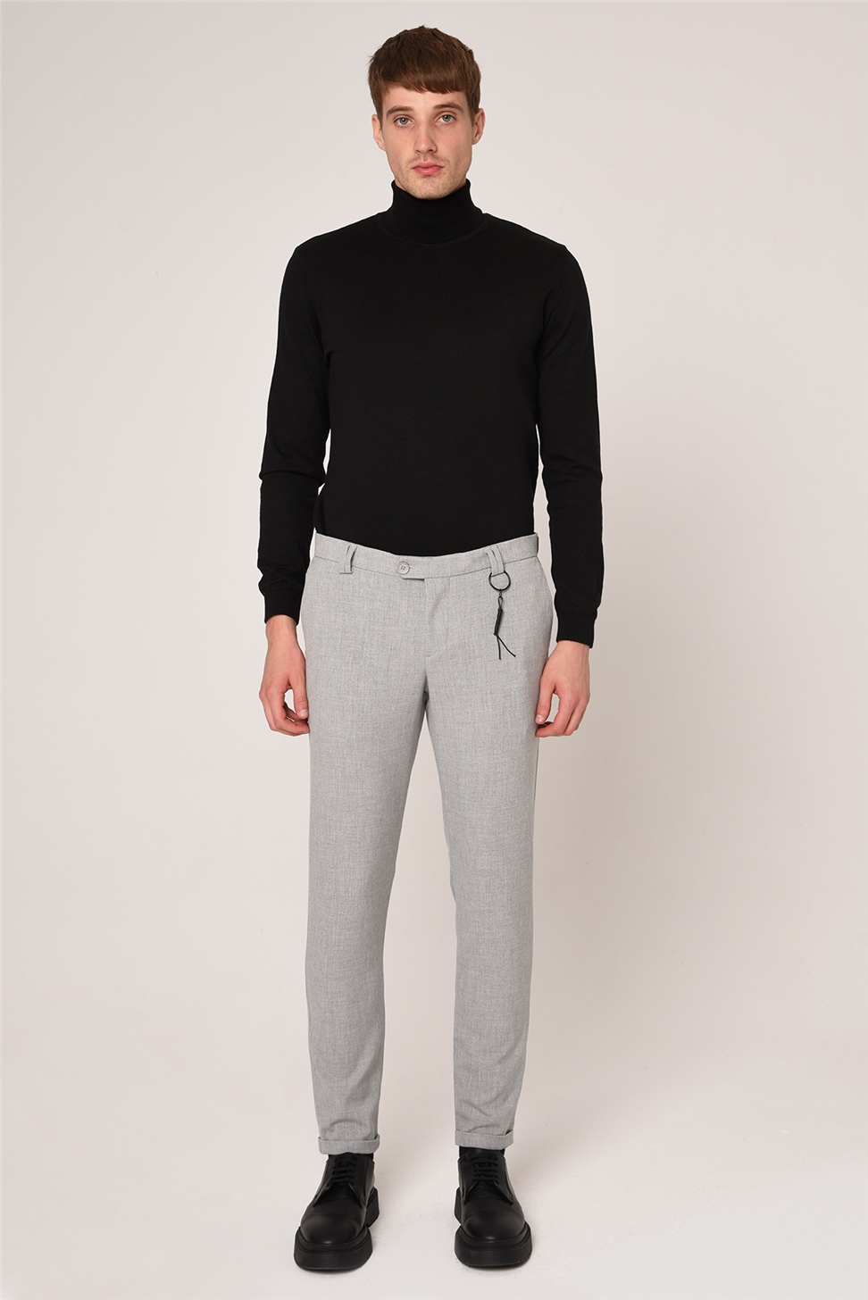 بنطال إكسسوار بقصة ضيقة للرجال