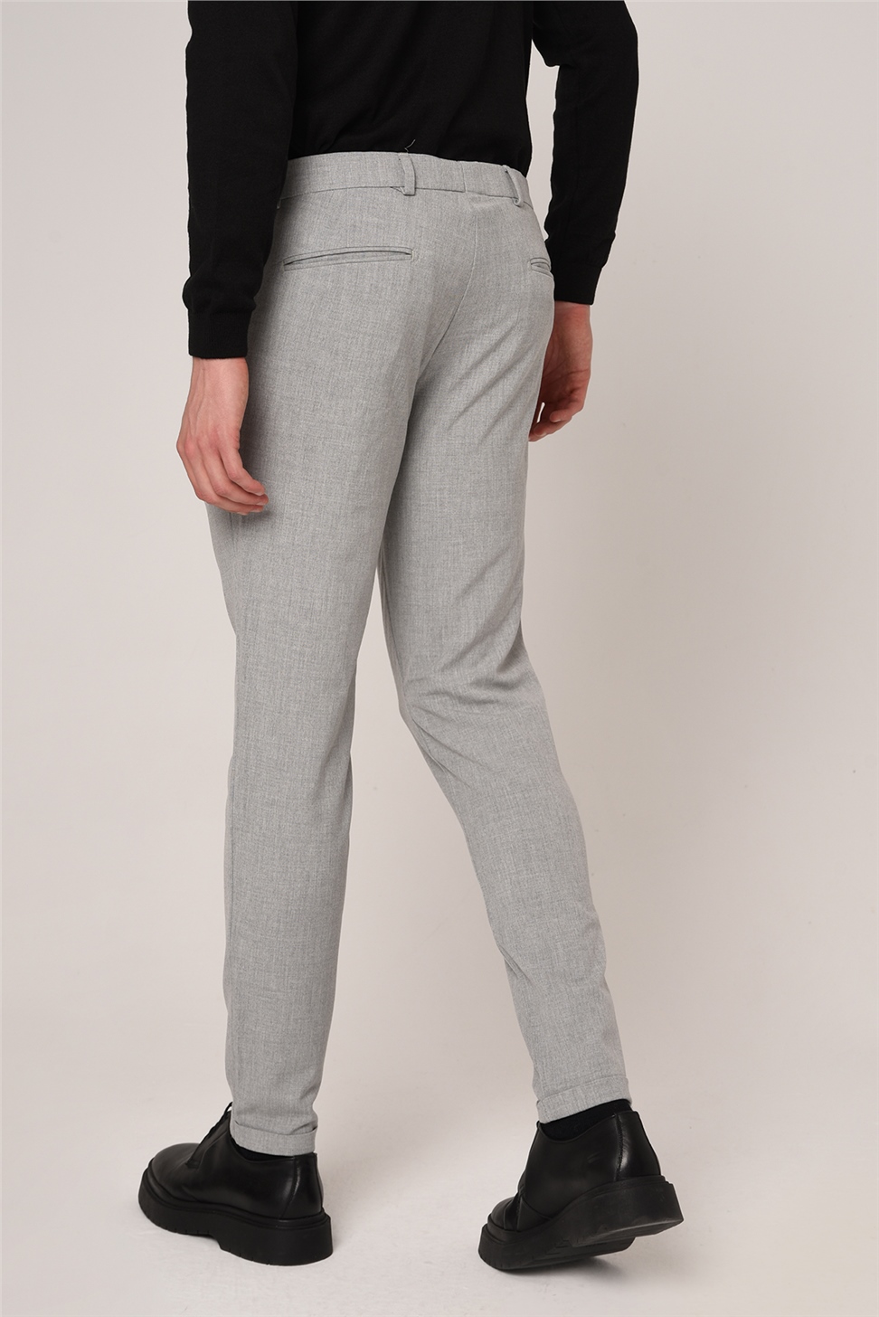 بنطال إكسسوار بقصة ضيقة للرجال