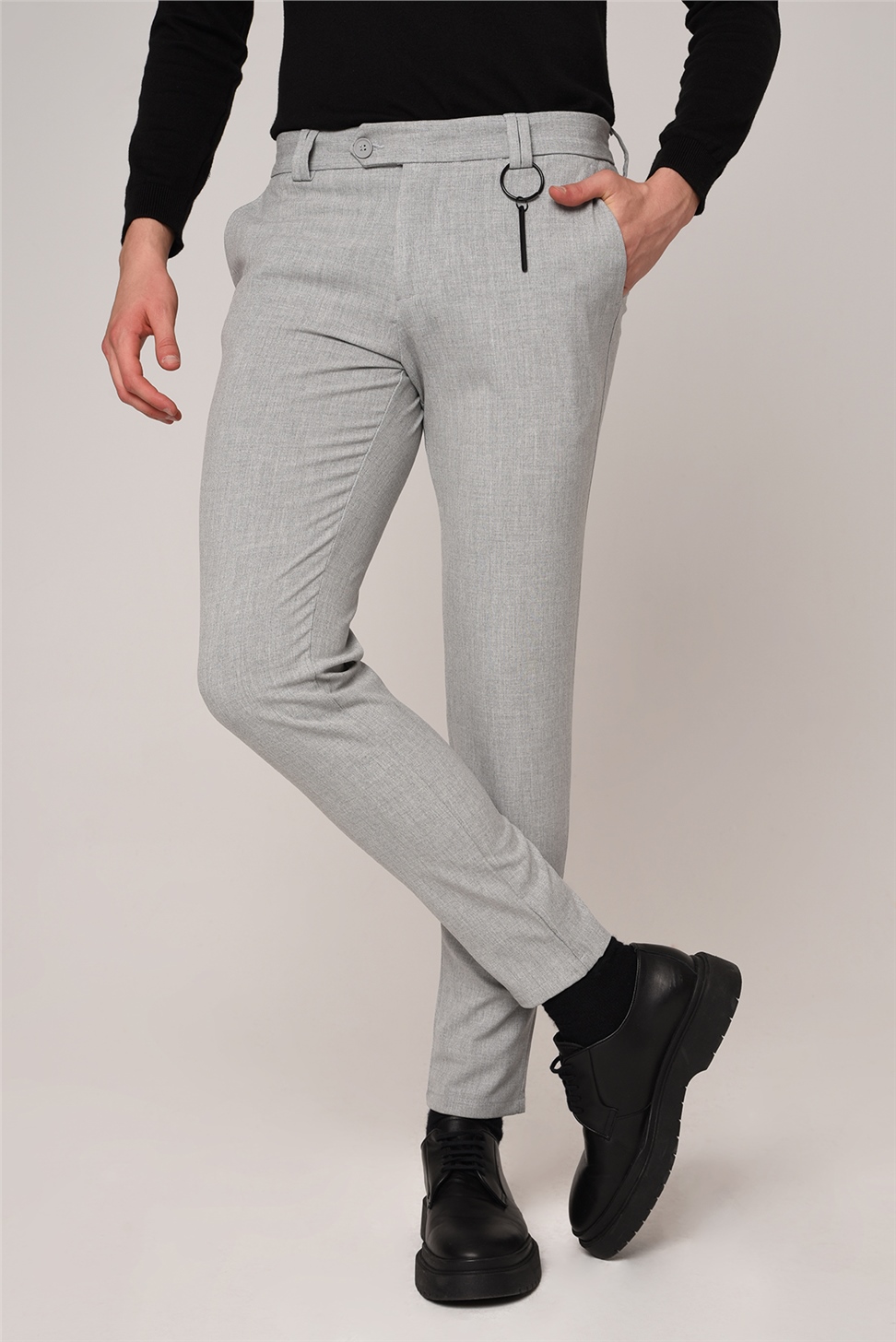 بنطال قطني بقصة ضيقة للرجال