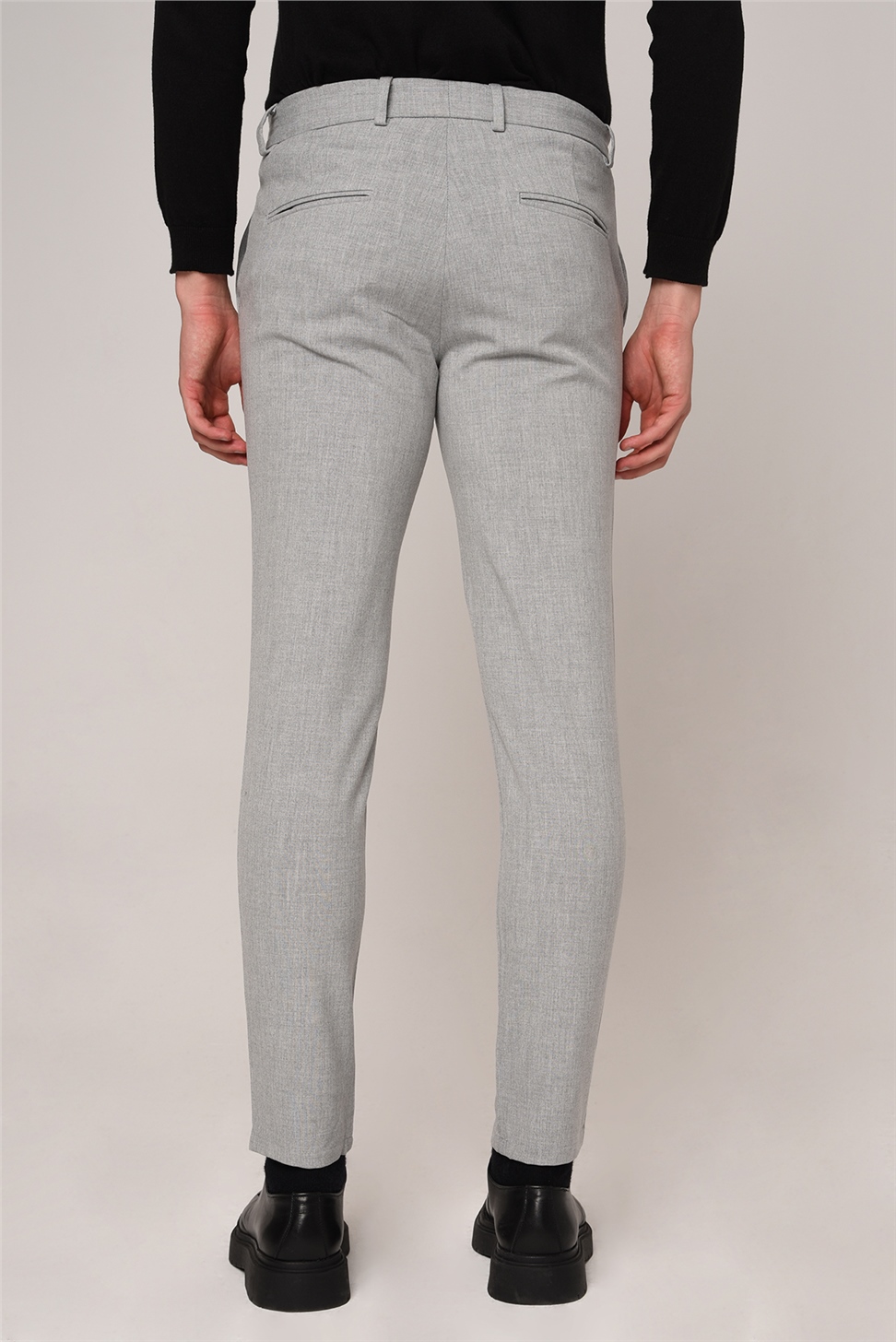 بنطال قطني بقصة ضيقة للرجال