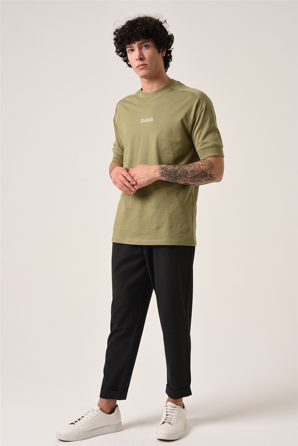 تي شيرت أنطاكية كبير الحجم مطبوع