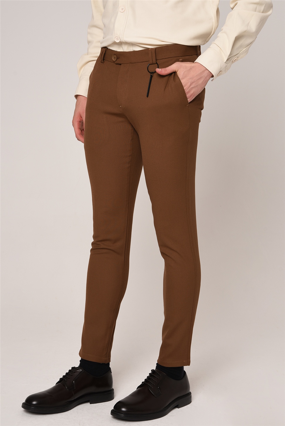 بنطال قطني بقصة ضيقة للرجال