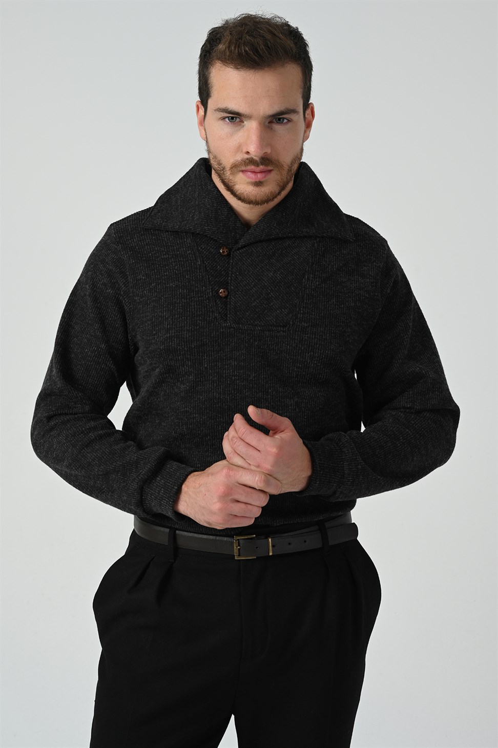 زر مفصلة البلوز الرجال ذوي الياقات العالية