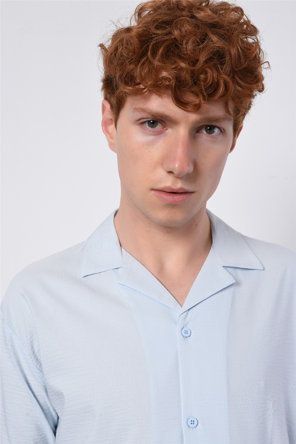 مجموعة شورت قميص كبير الحجم للرجال