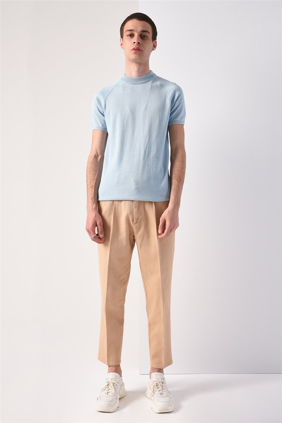 تي شيرت تريكو نصف الياقة المدورة