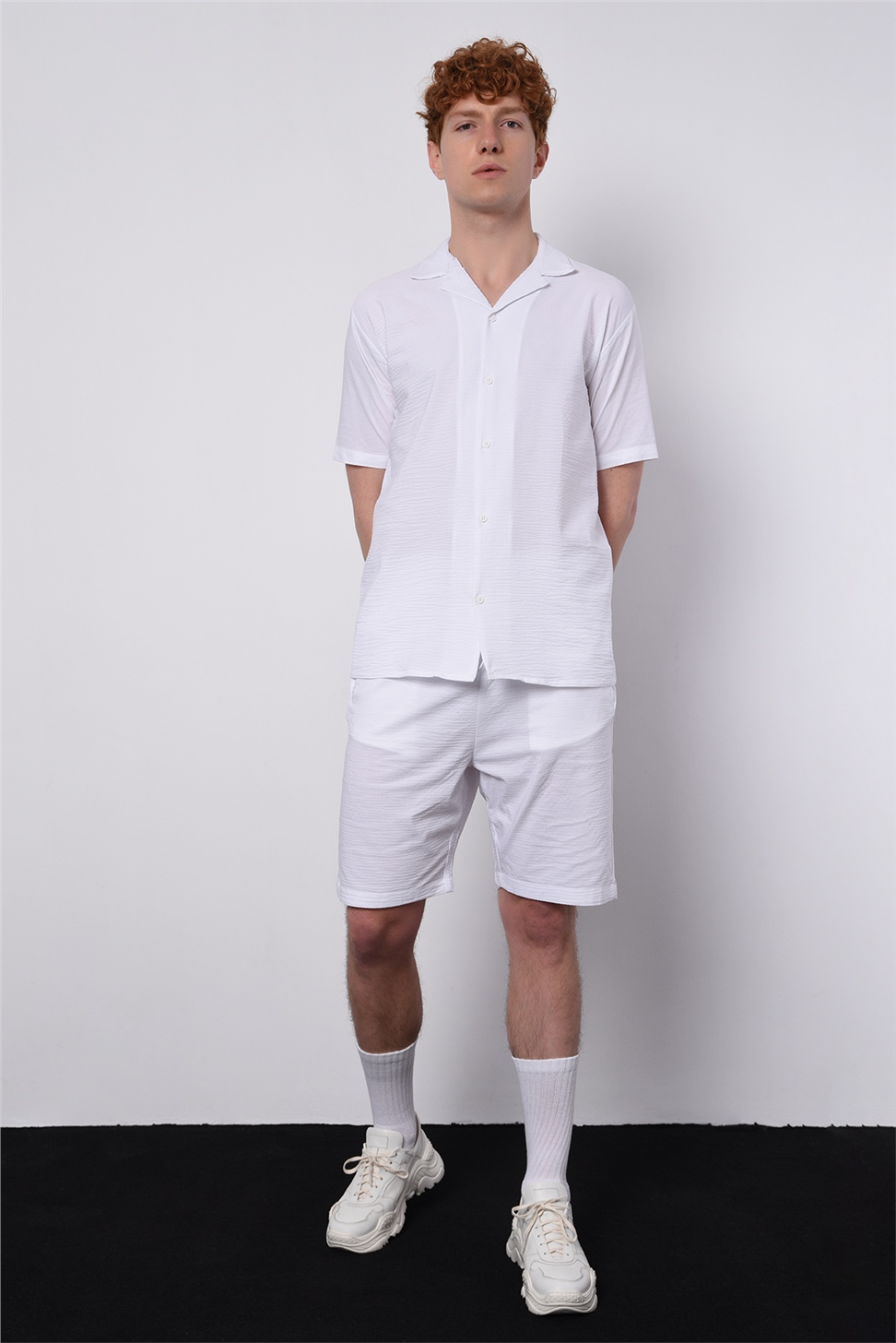 مجموعة شورت قميص كبير الحجم للرجال