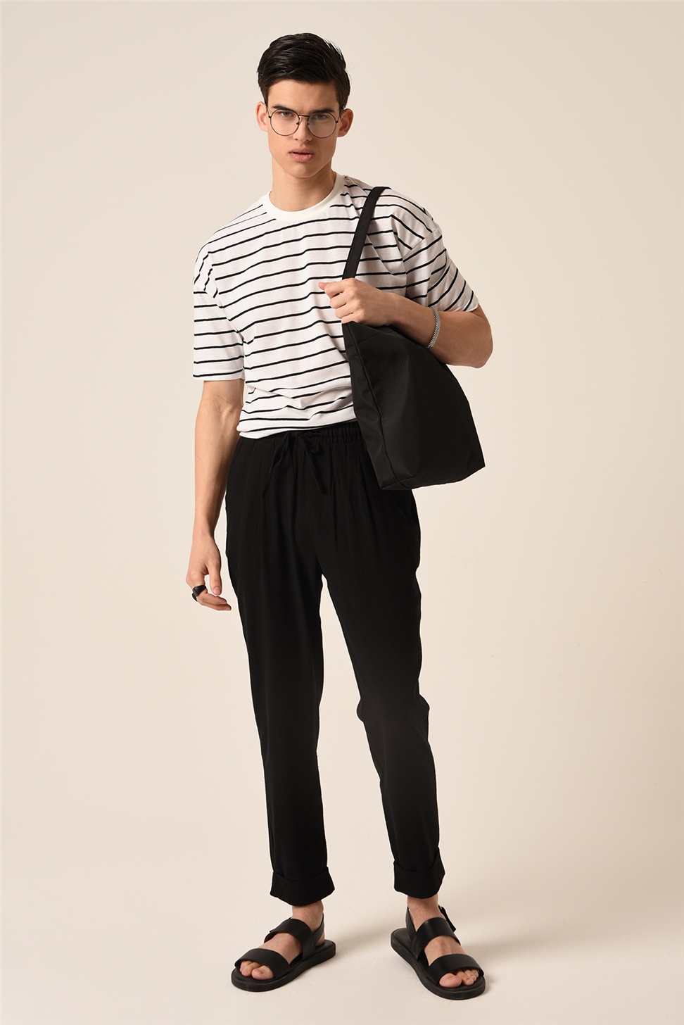 تي شيرت مخطط كبير الحجم