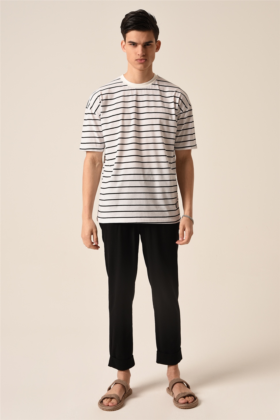 تي شيرت مخطط كبير الحجم