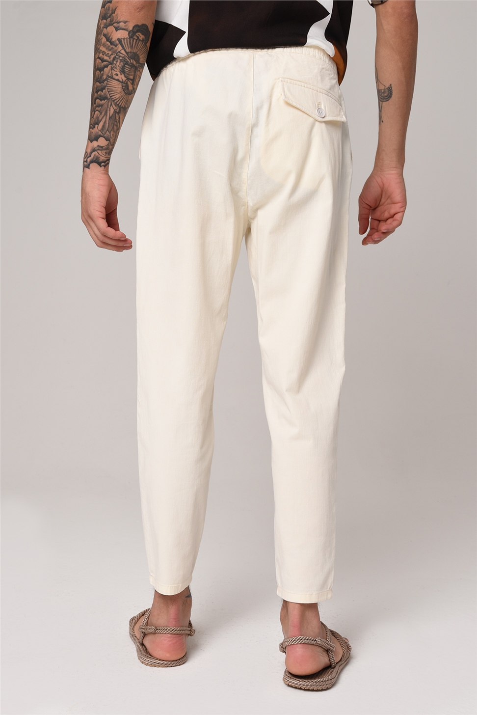 بنطال بخصر مطاطي