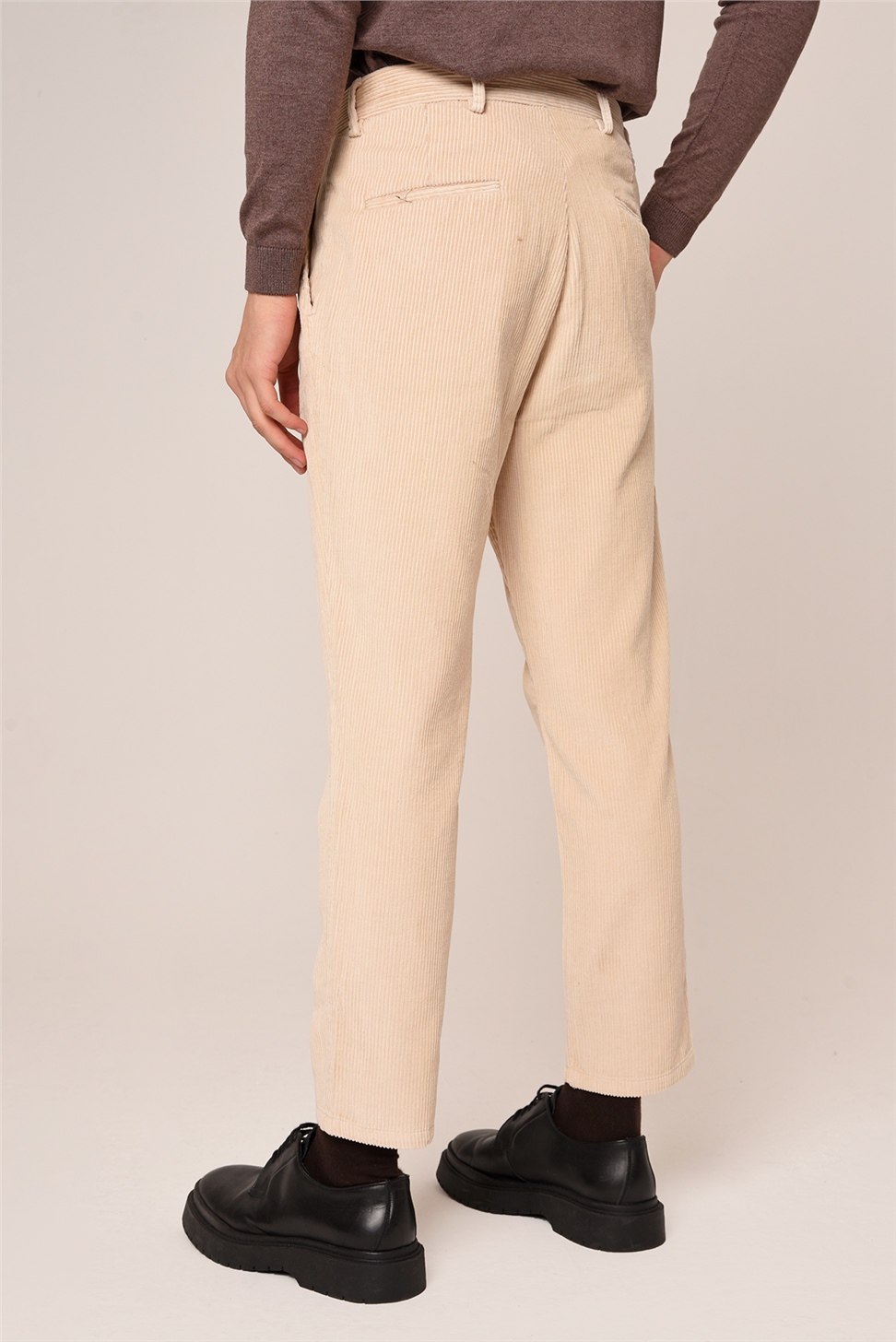 الرجال السراويل المخملية قطع صديقها