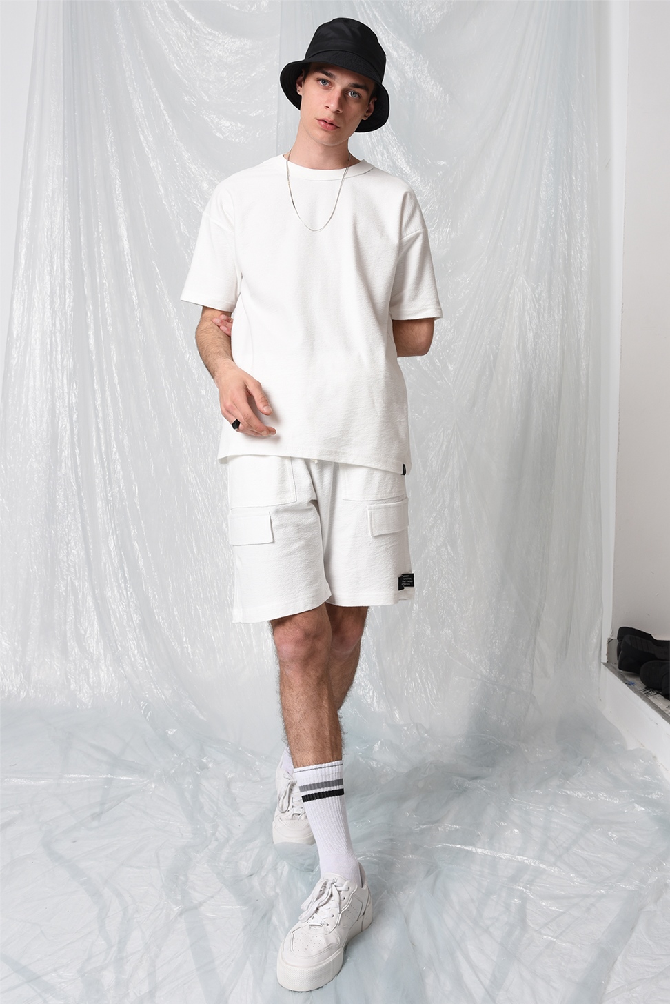 مجموعة شورت تي شيرت كبير الحجم للرجال